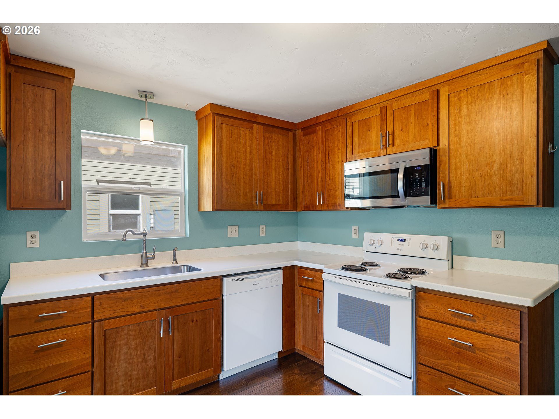 628 G St Property Photo 12