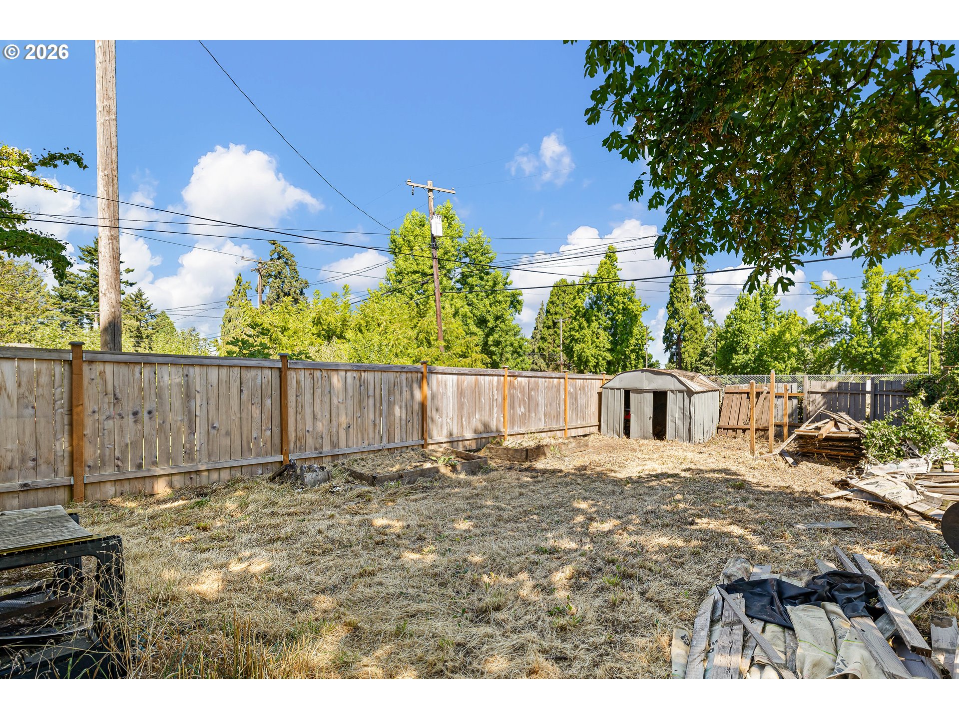 628 G St Property Photo 21