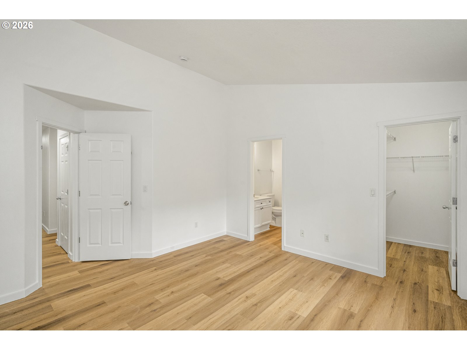 915 Ne Mariners Loop Property Photo 15