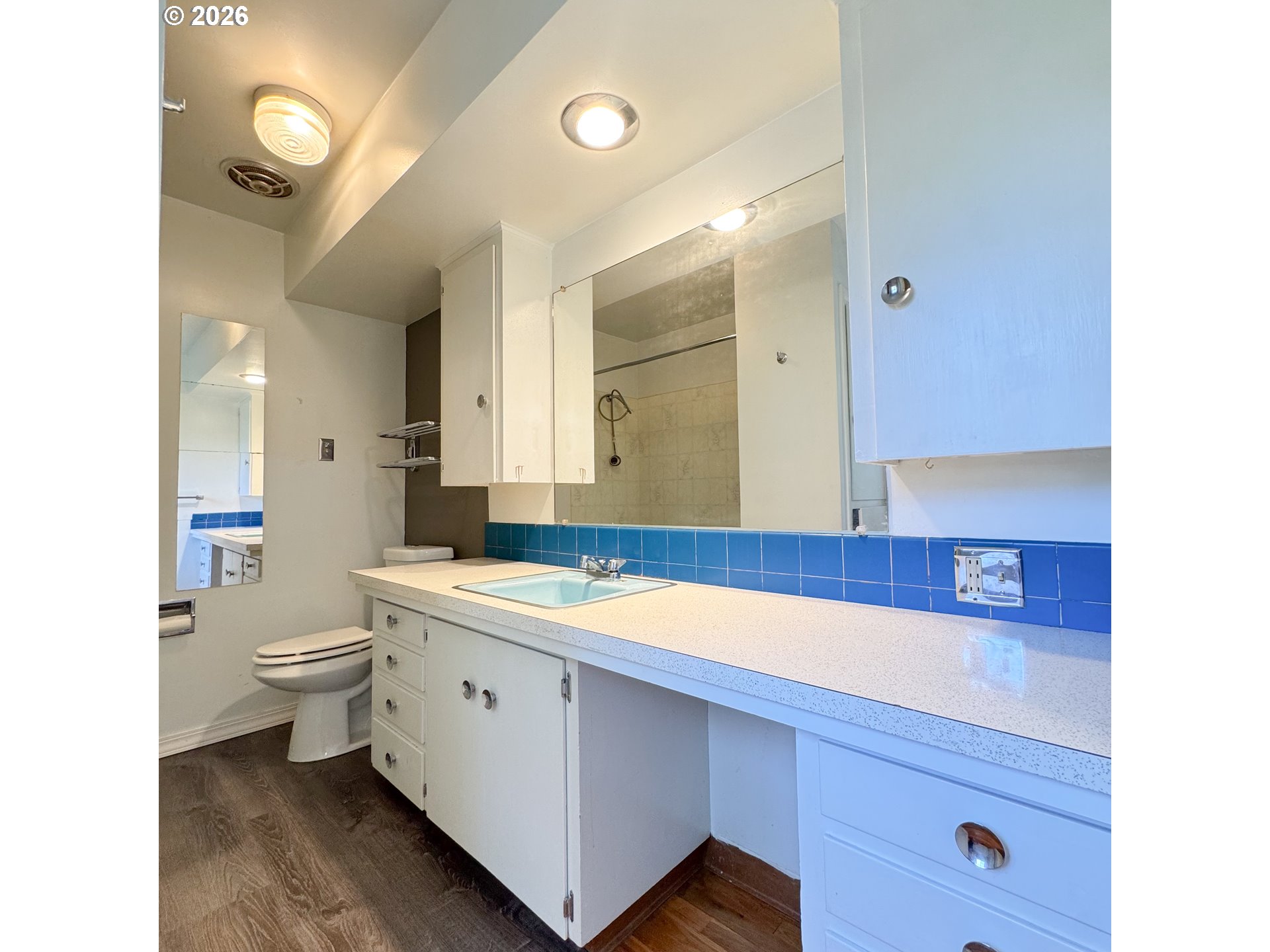 2925 Hillcrest Dr Property Photo 17