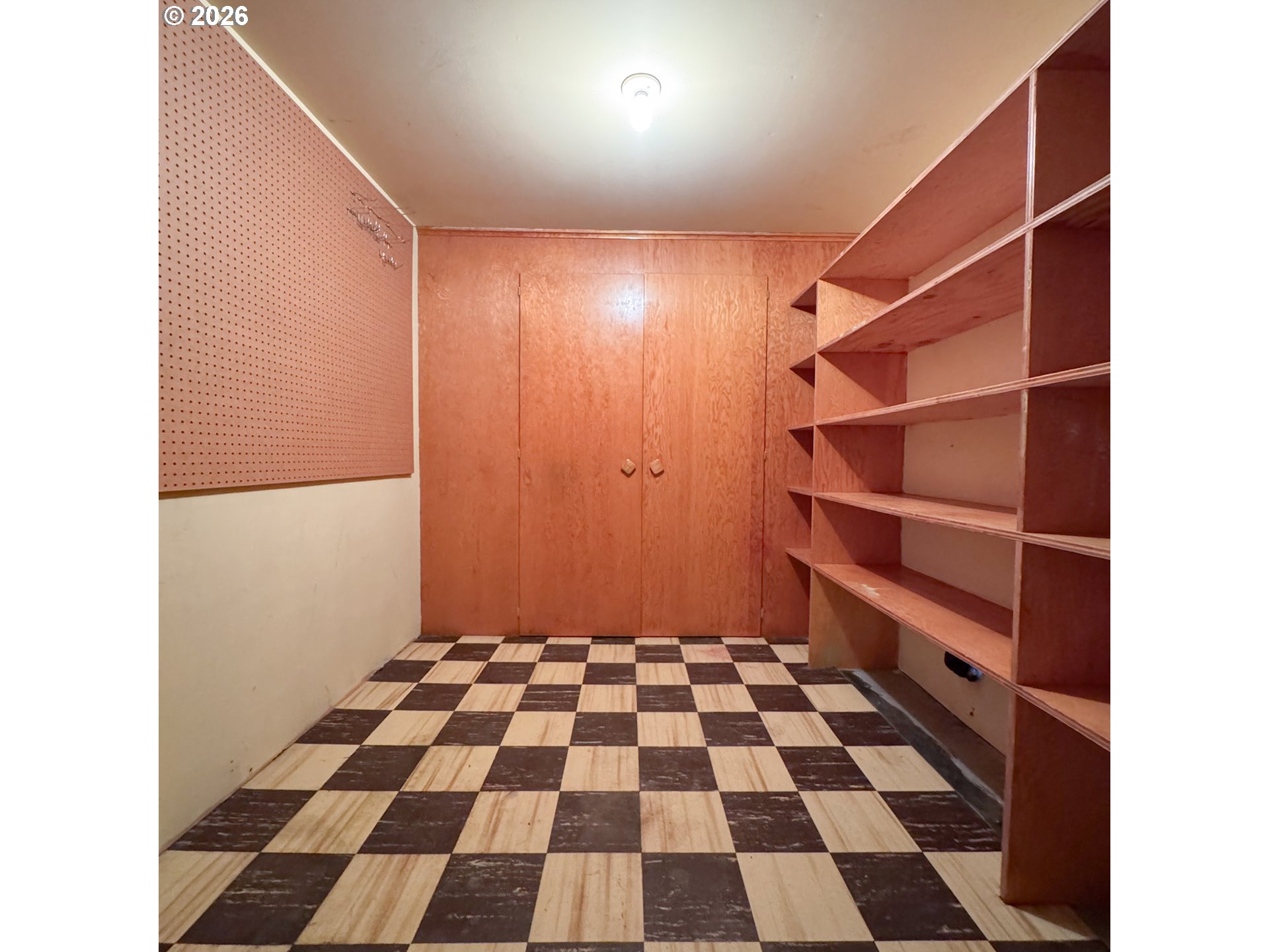 2925 Hillcrest Dr Property Photo 21