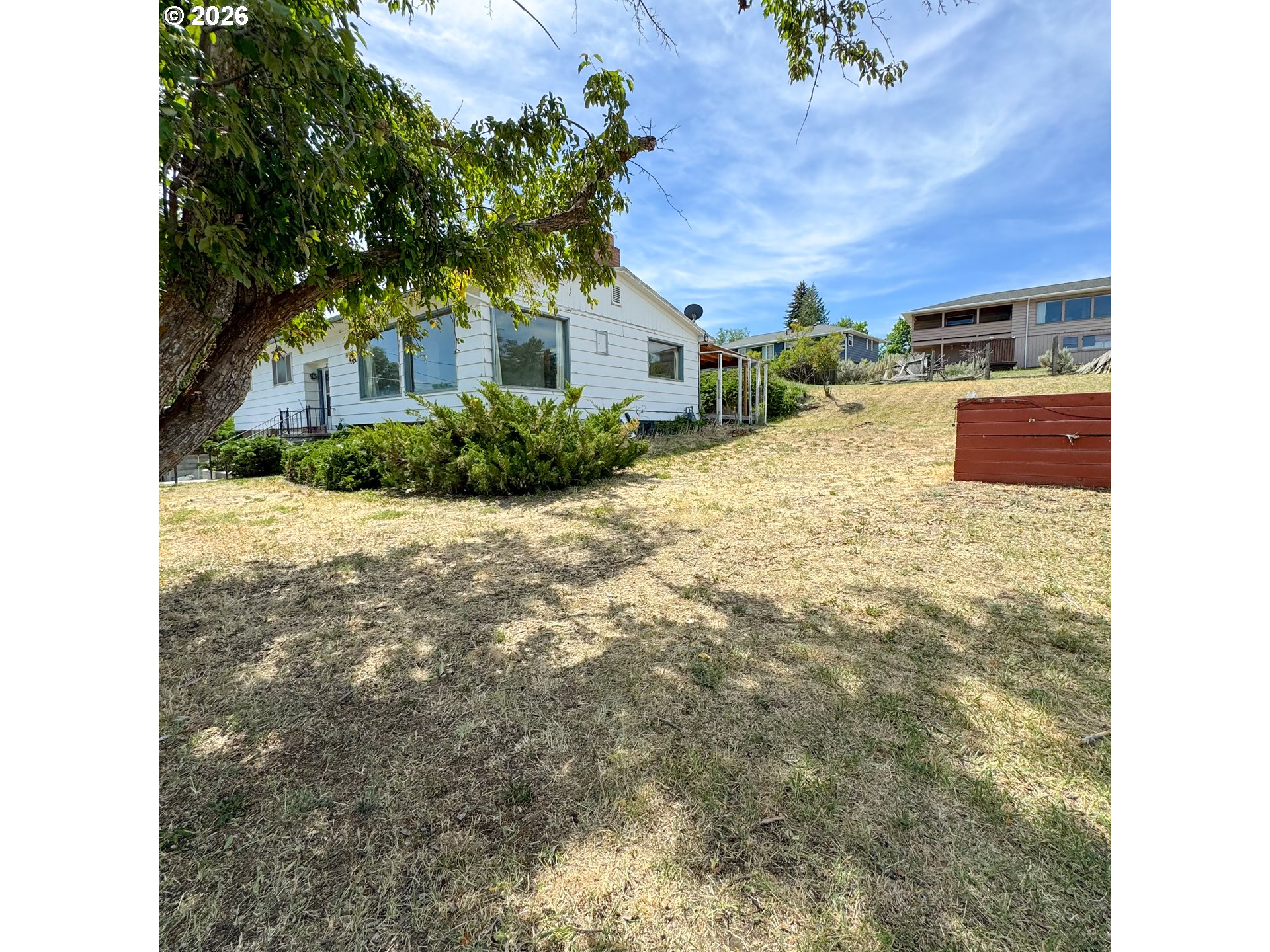 2925 Hillcrest Dr Property Photo 27