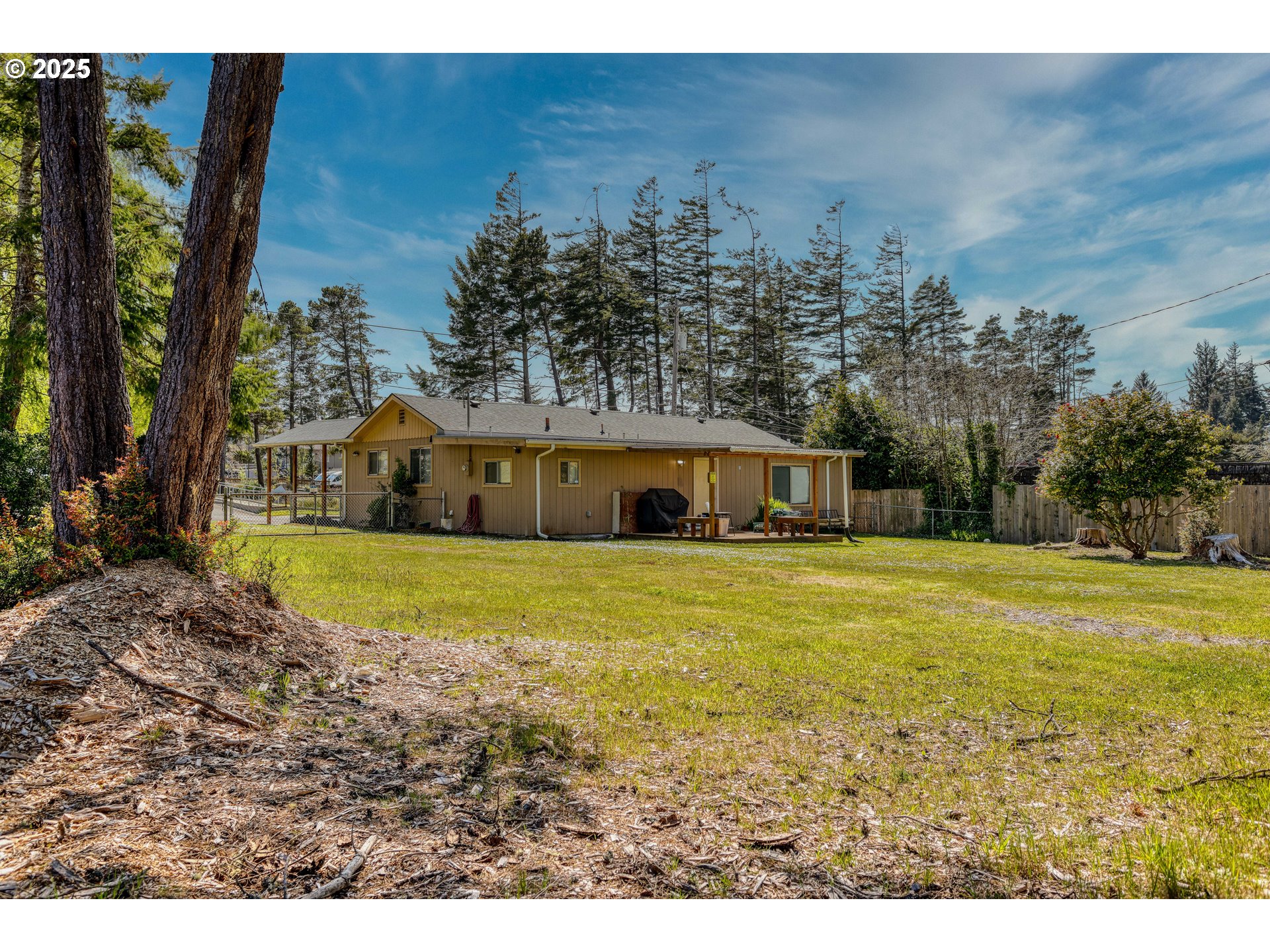 1848 Thomas Ave Property Photo 9