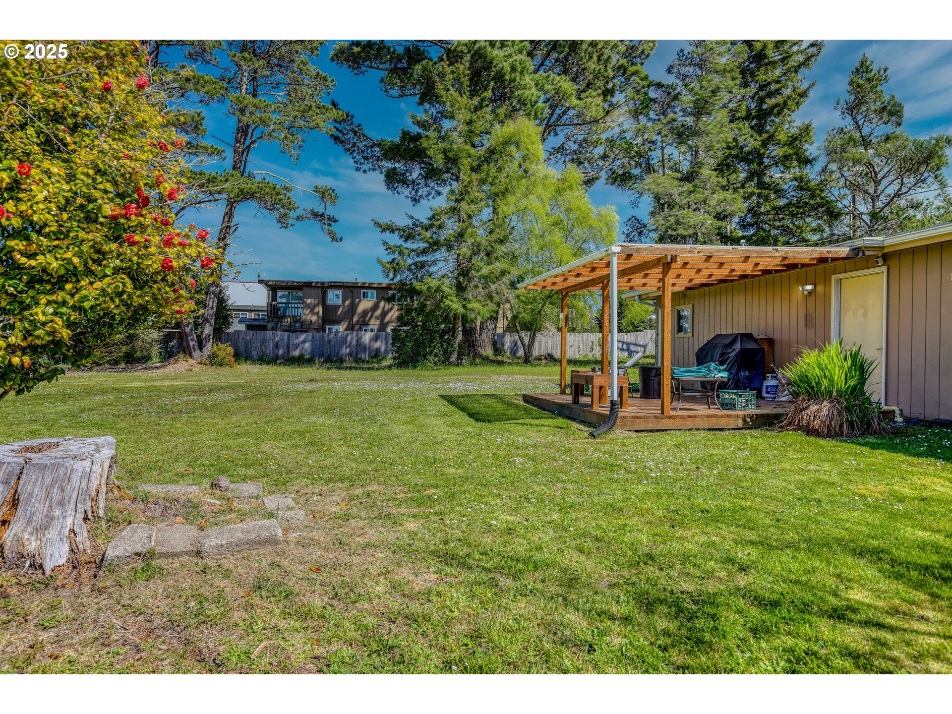1848 Thomas Ave Property Photo 10