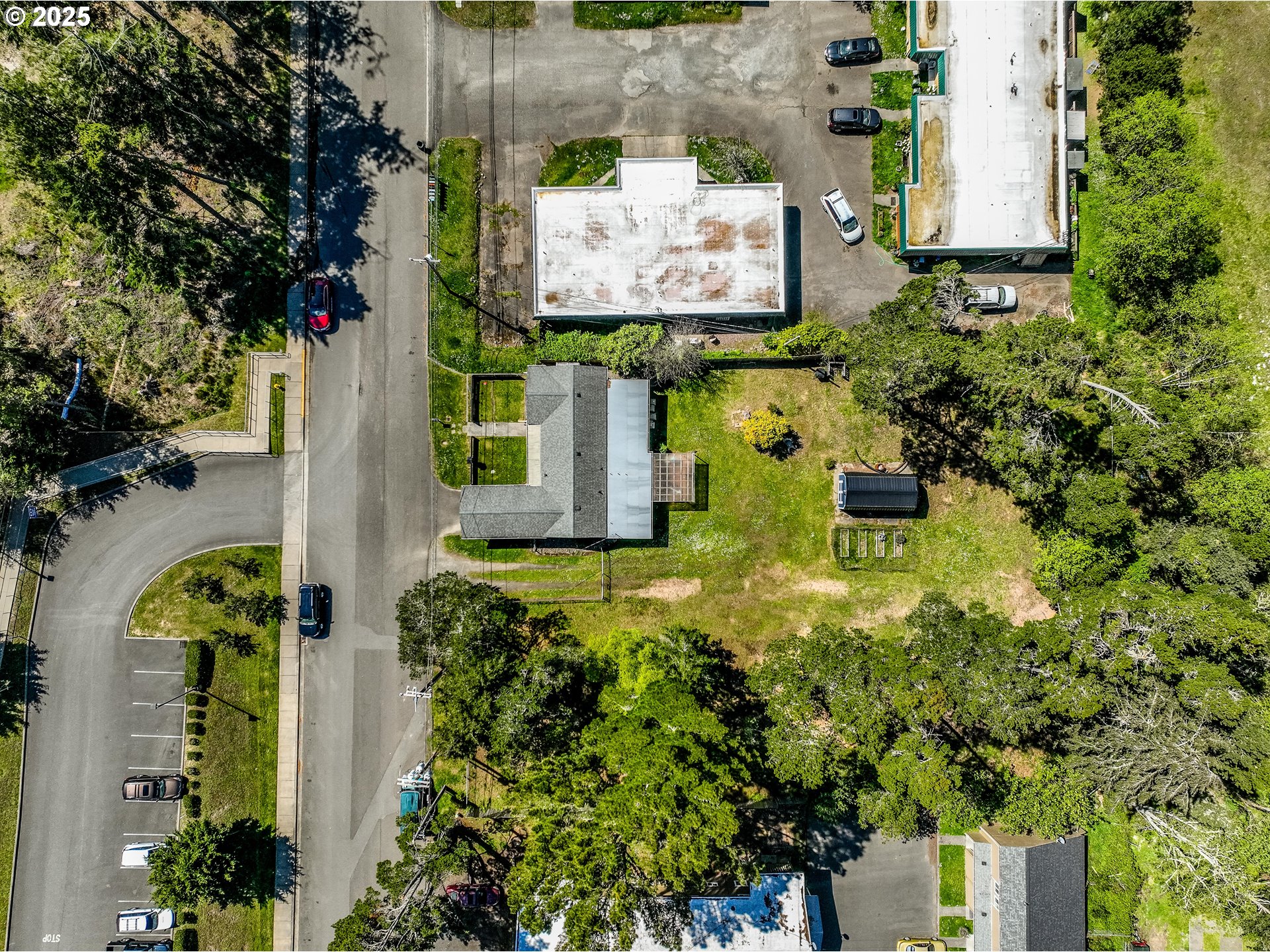 1848 Thomas Ave Property Photo 11