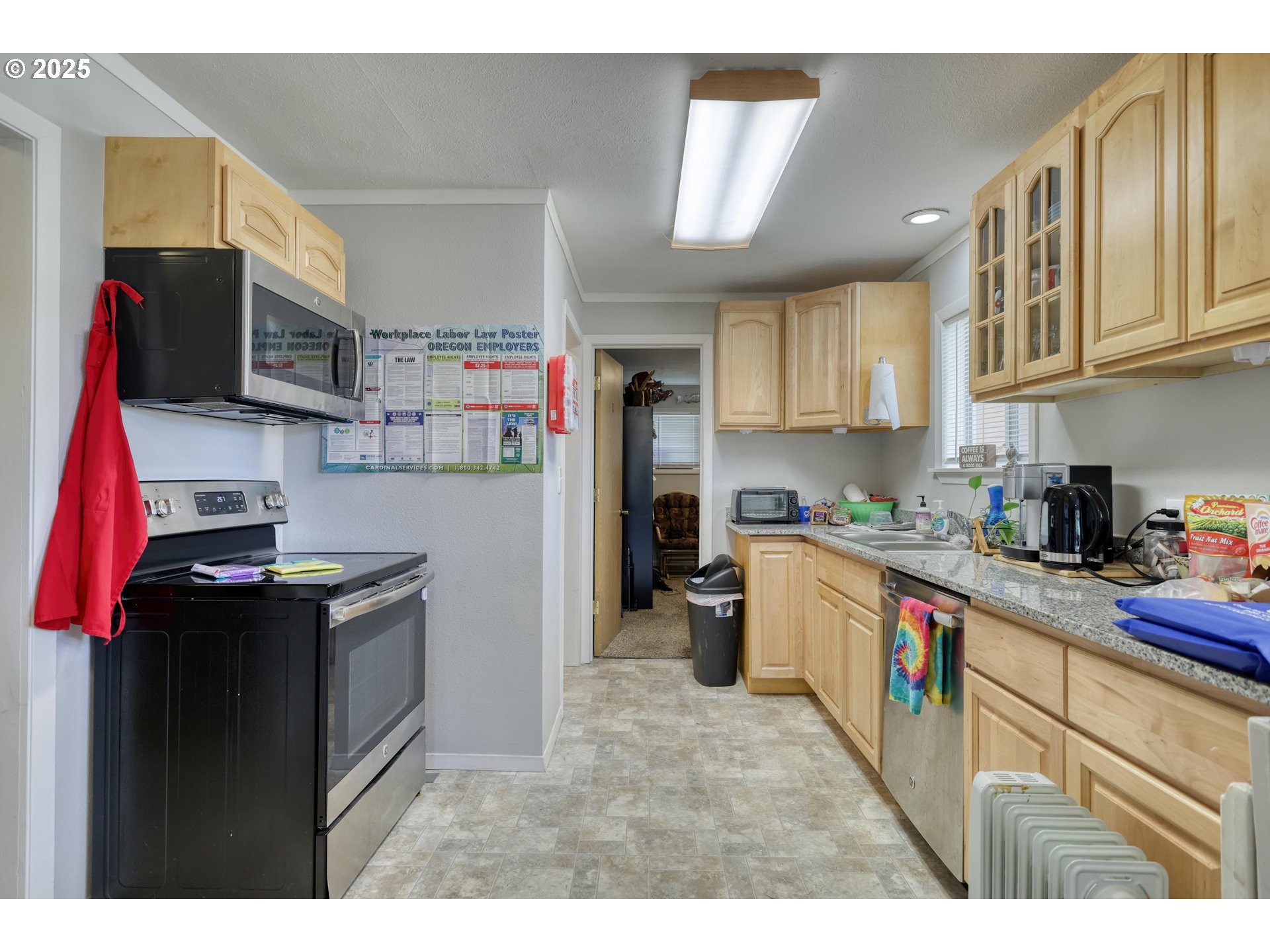 1848 Thomas Ave Property Photo 27