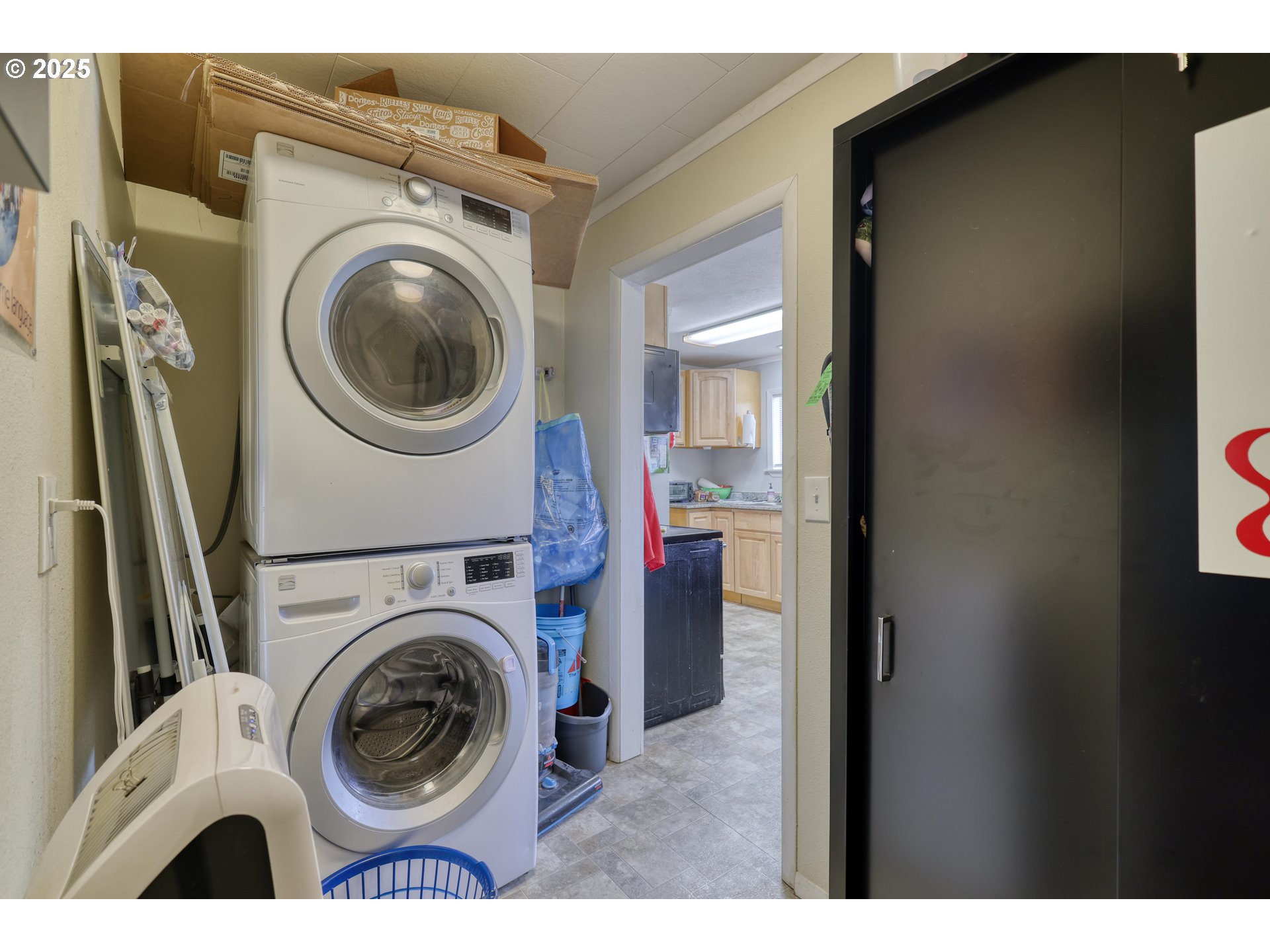 1848 Thomas Ave Property Photo 39