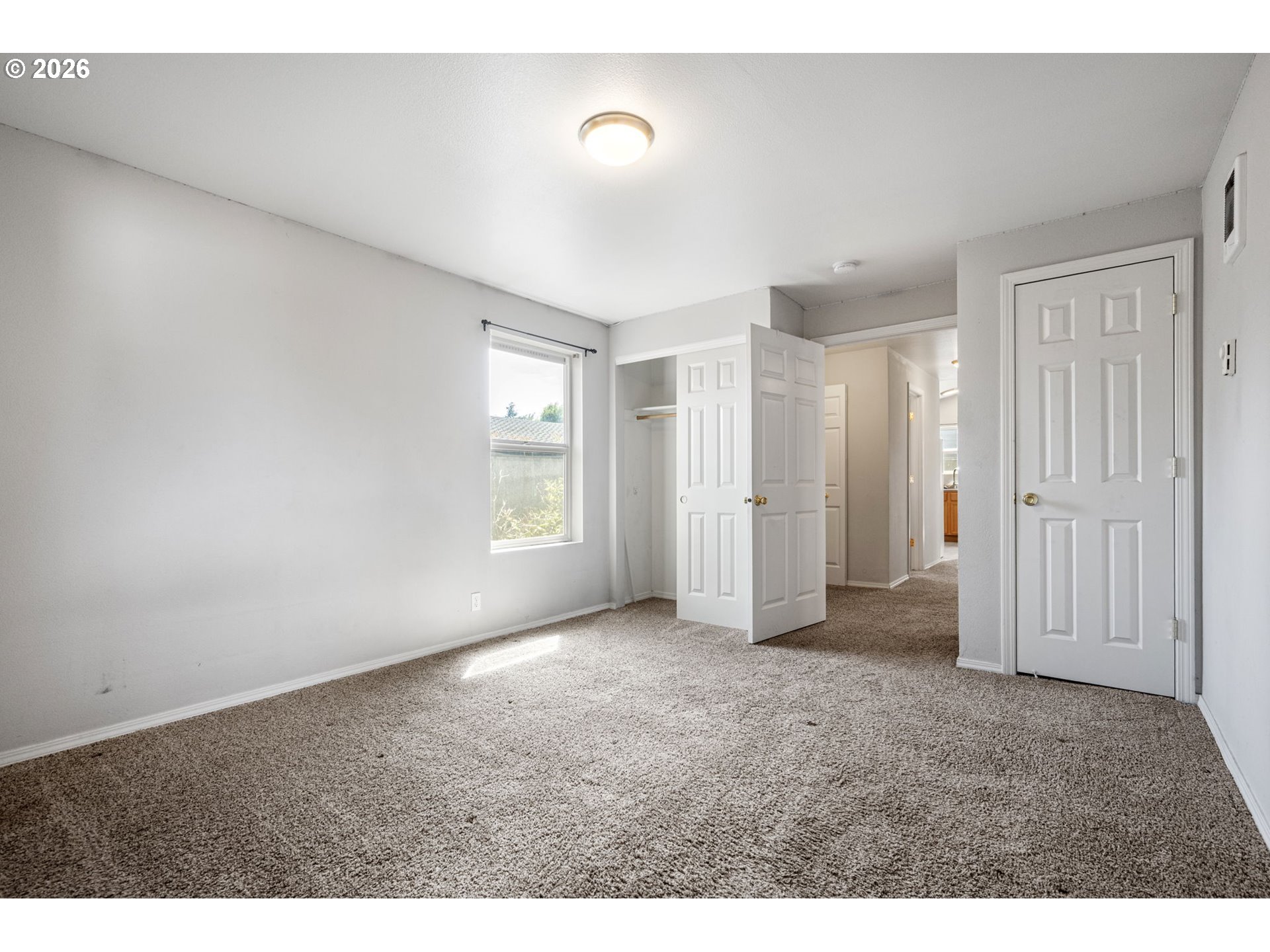 593 Hanover St Property Photo 20