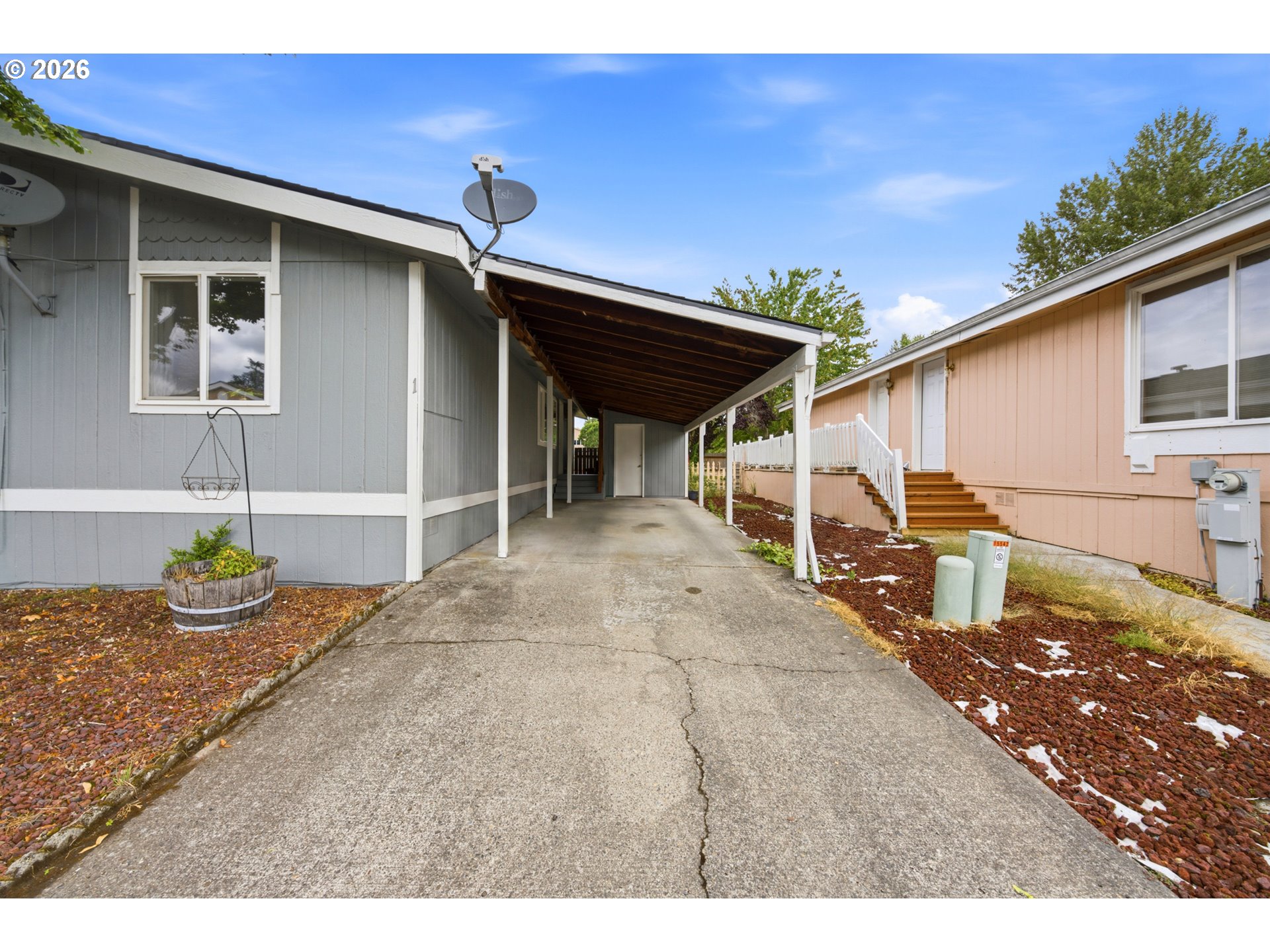 1949 Se Palmquist Rd 1 Property Photo 3