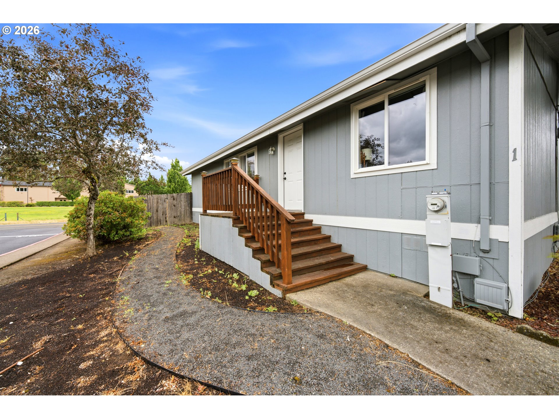 1949 Se Palmquist Rd 1 Property Photo 5
