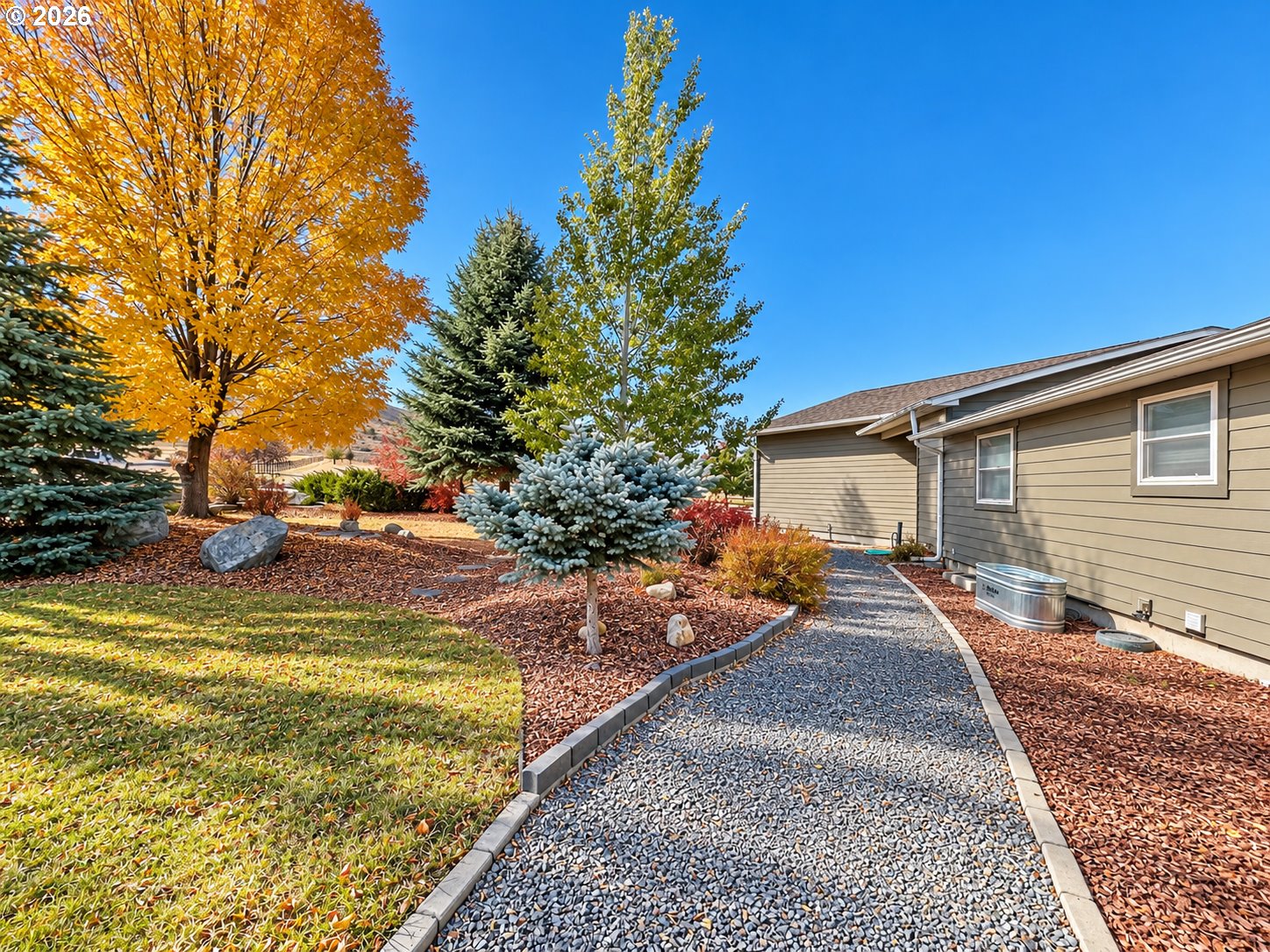 2790 Colorado Ave Property Photo 4
