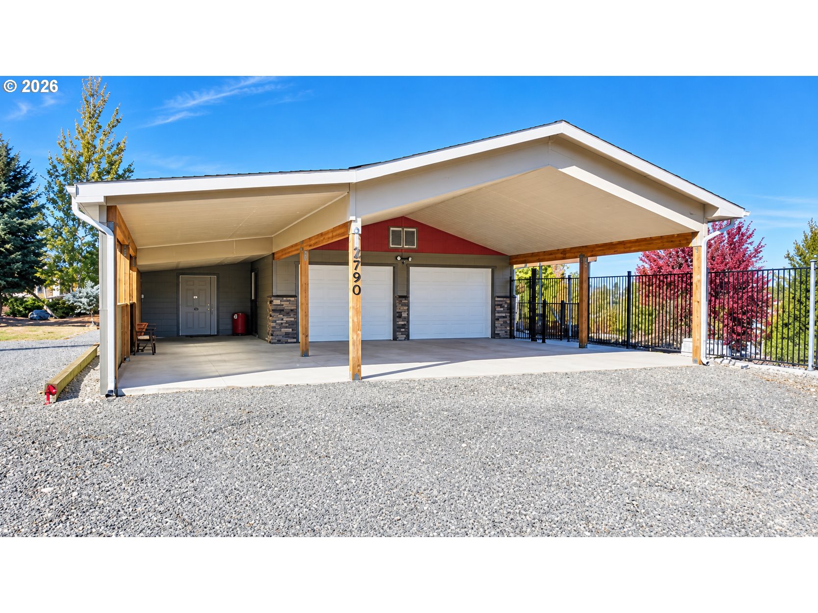 2790 Colorado Ave Property Photo 5