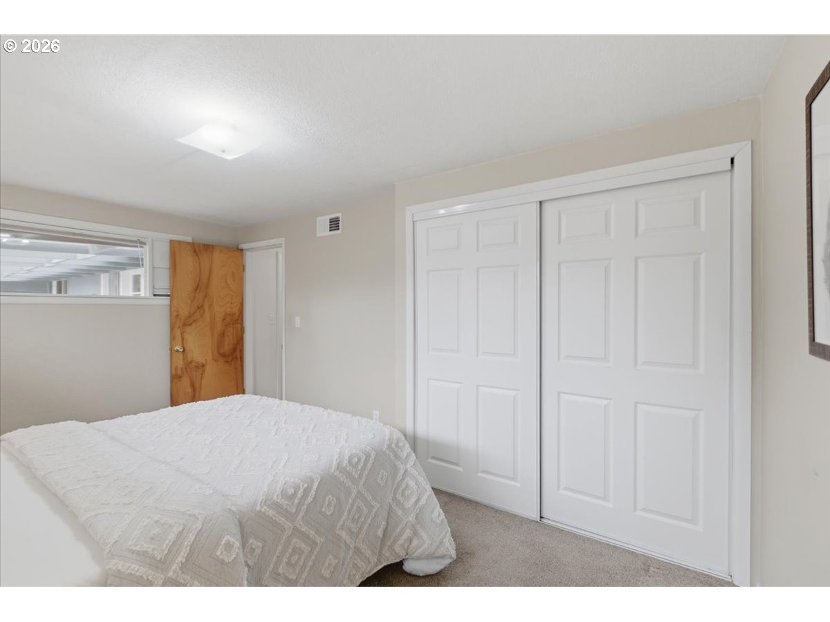 3630 Circle Dr Property Photo 20