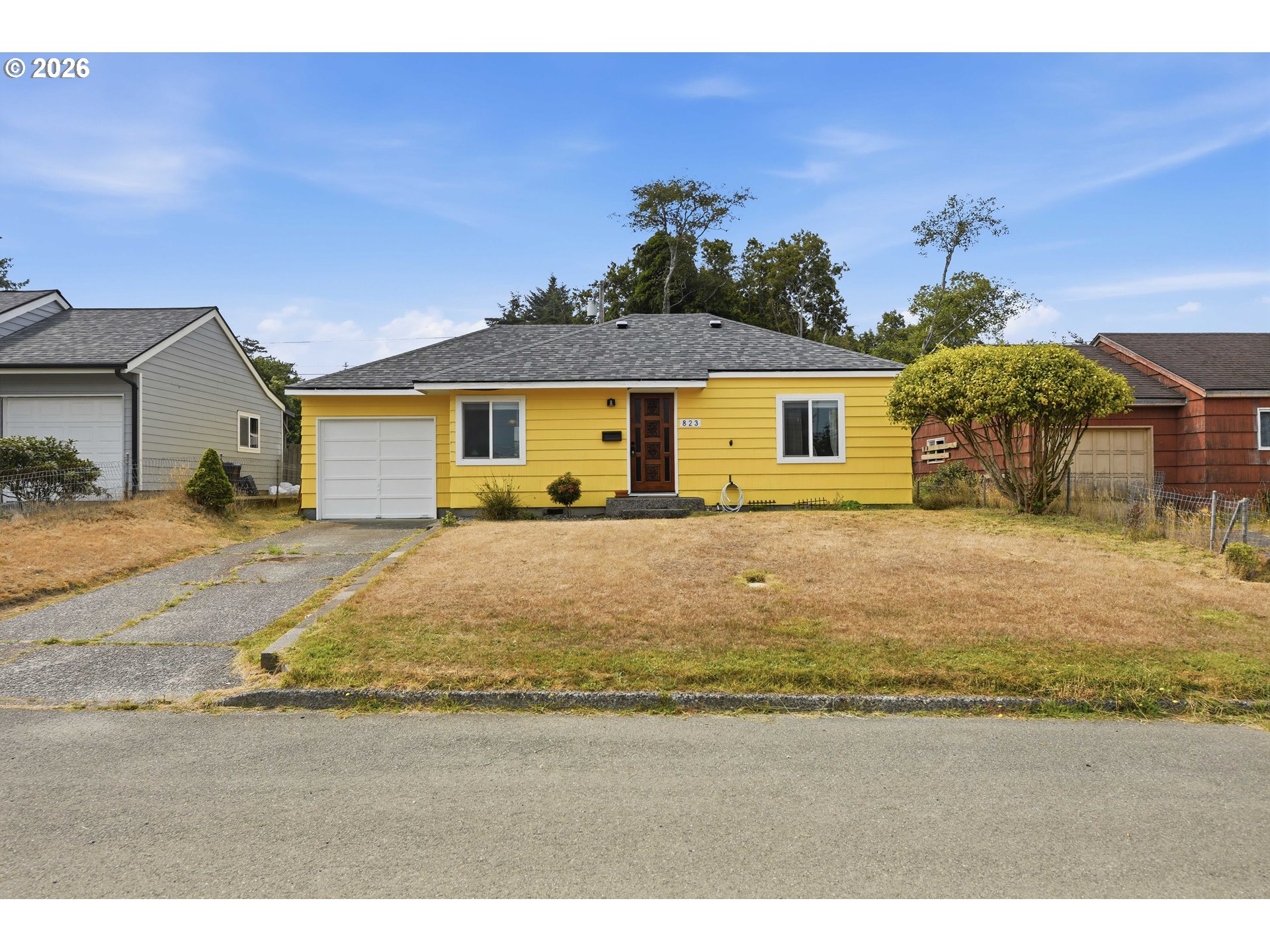 823 Arago Ave Property Photo 1