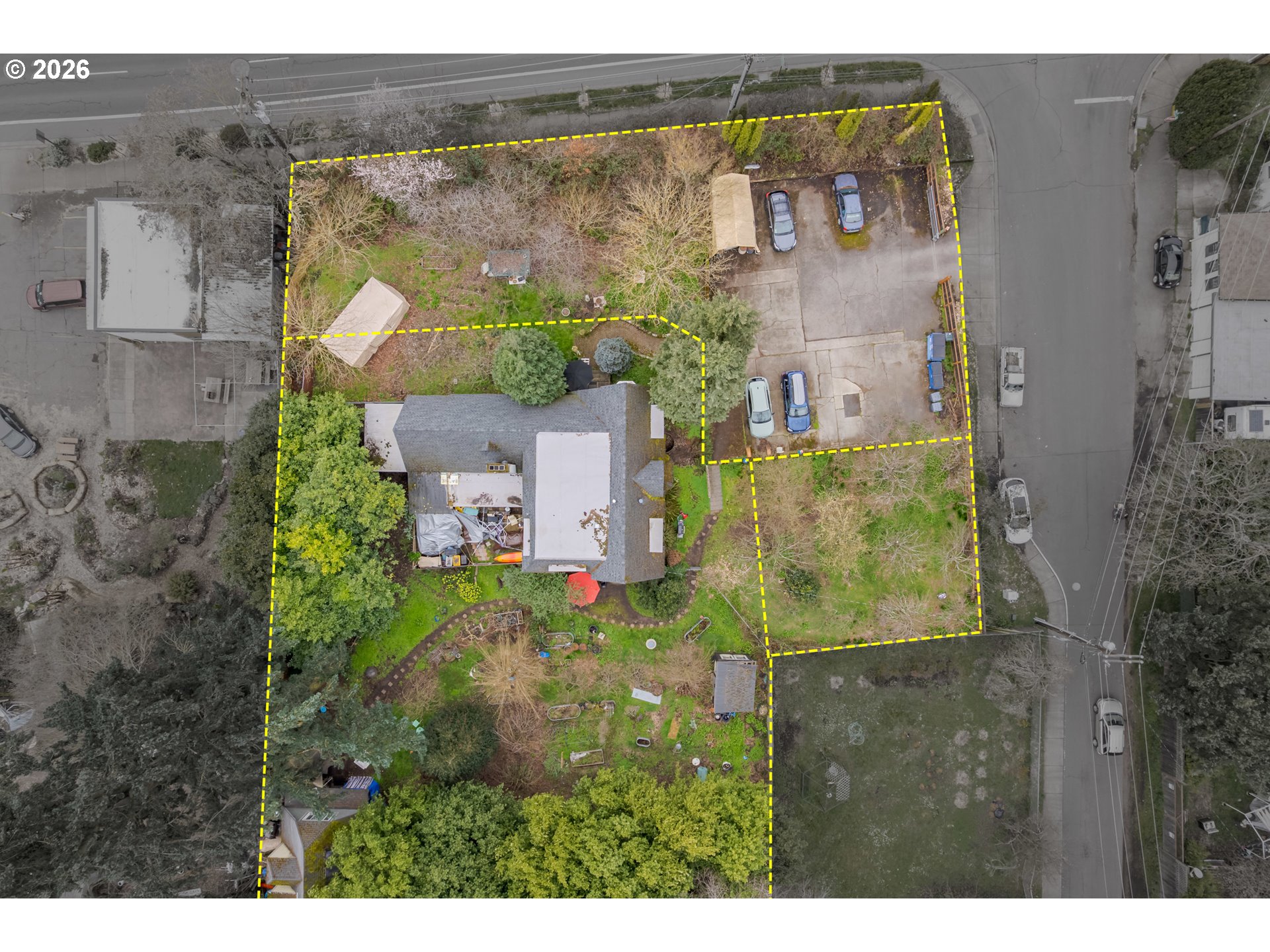 325 River Rd Property Photo 43