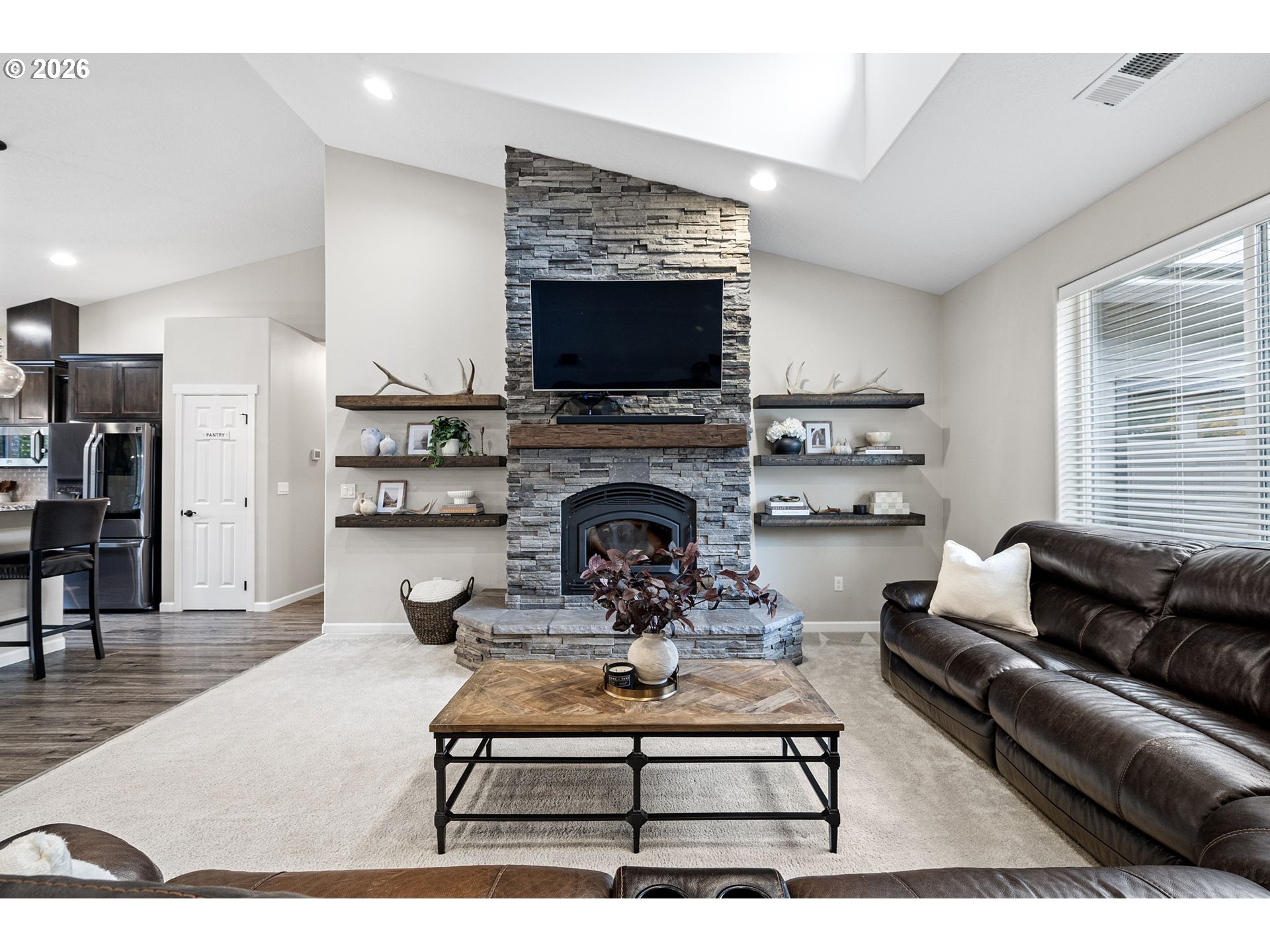 24741 Hall Rd Property Photo 4