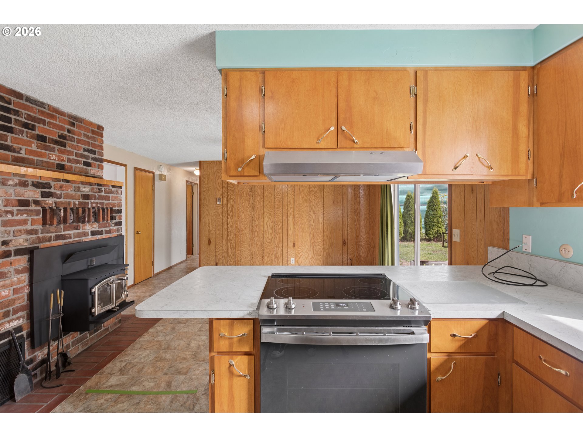 2567 Marcola Rd Property Photo 14