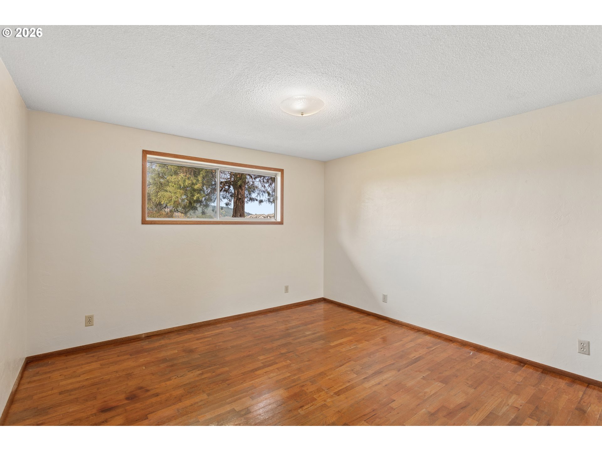 2567 Marcola Rd Property Photo 25