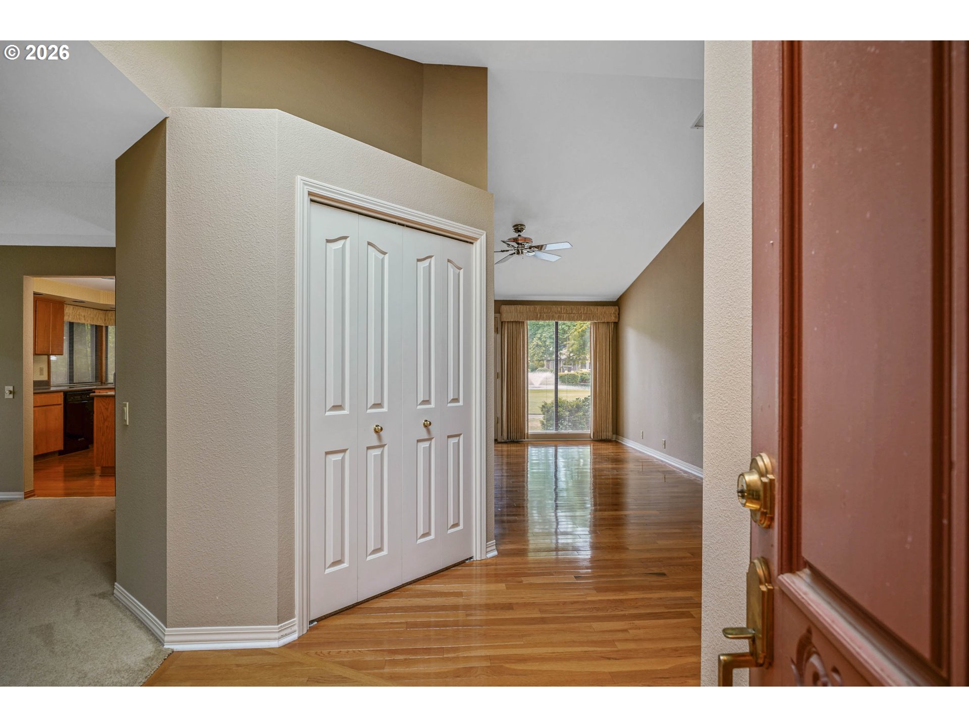 590 Snead Dr N Property Photo 5
