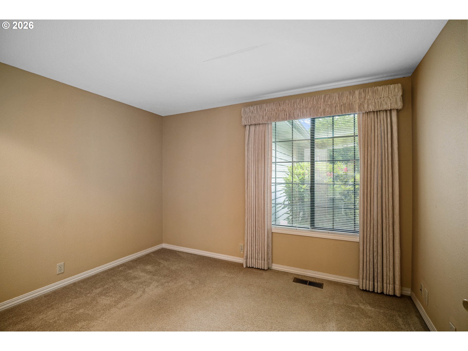 590 Snead Dr N Property Photo 22