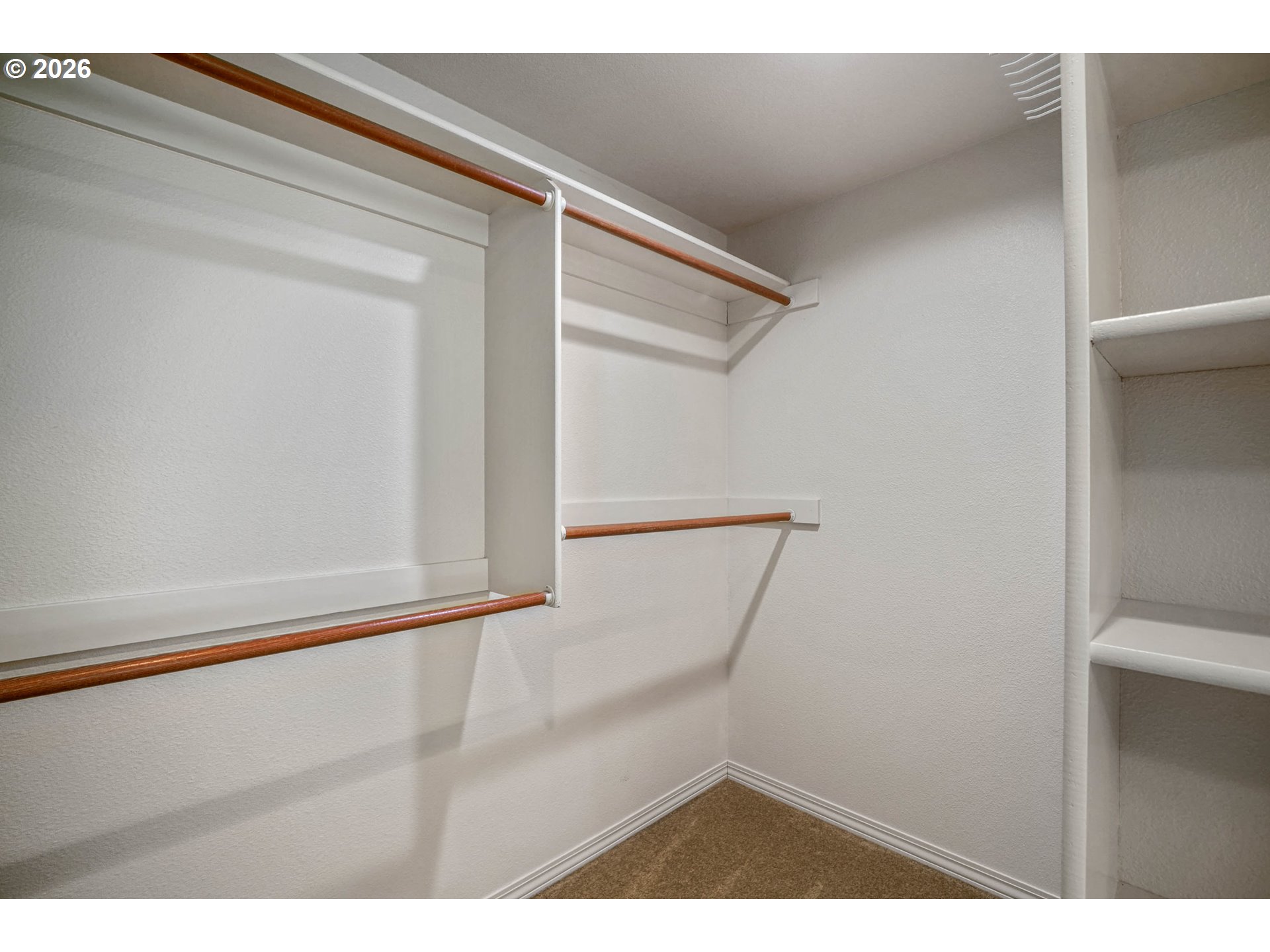 590 Snead Dr N Property Photo 30