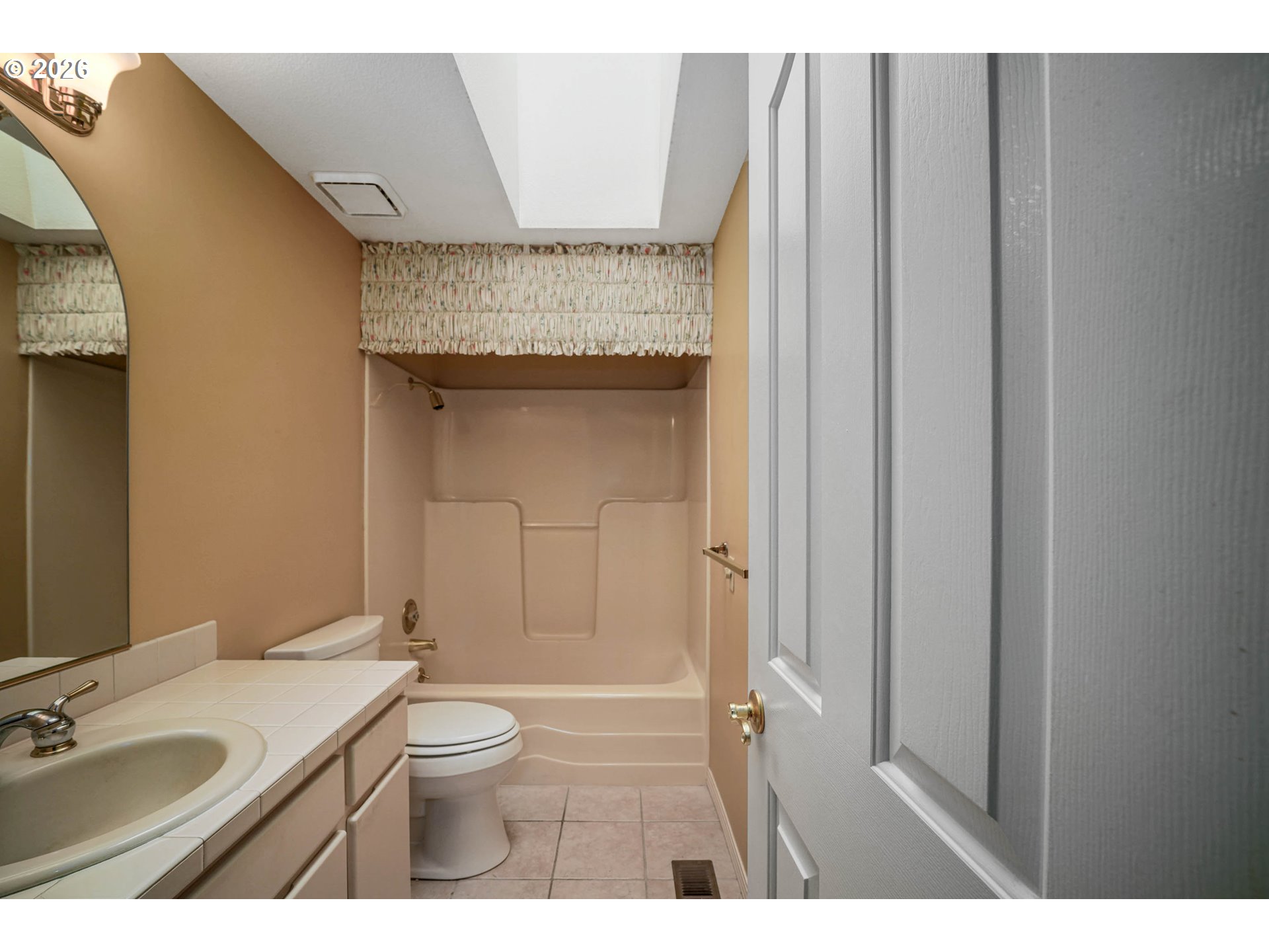 590 Snead Dr N Property Photo 33