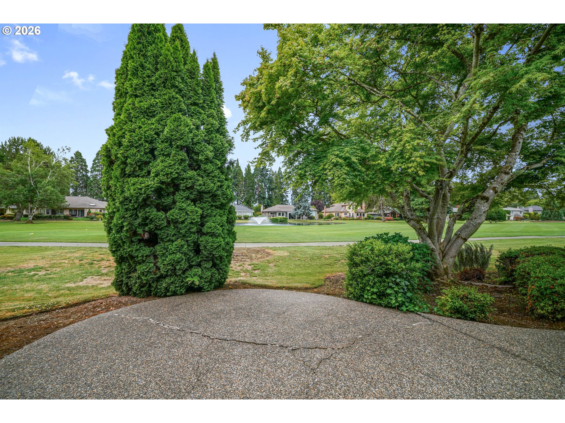 590 Snead Dr N Property Photo 37