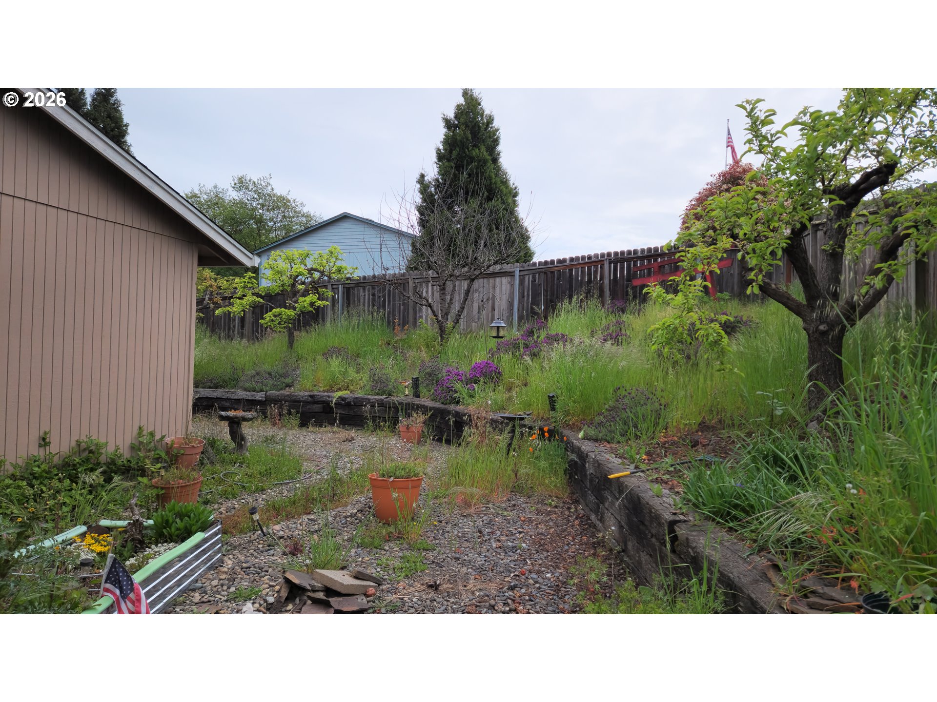 340 Se Darrell Ave Property Photo 24