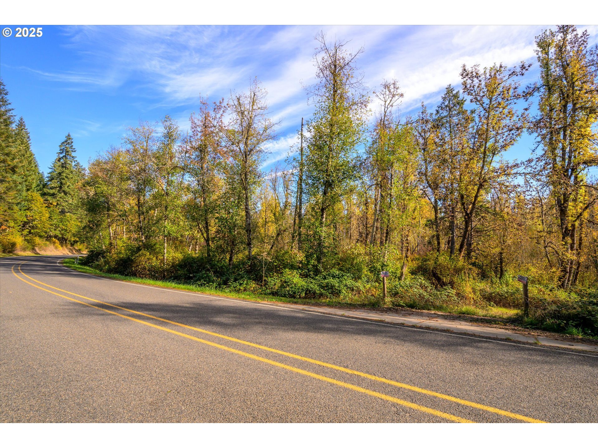 Siuslaw River Rd Property Photo 6