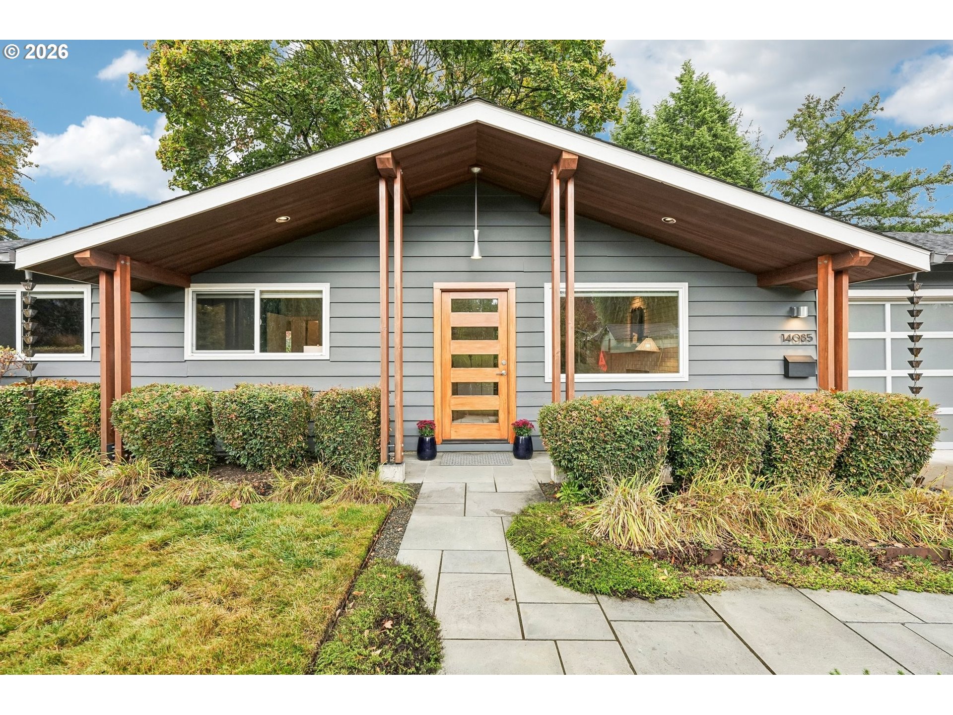 14085 SW FURLONG WAY Property Photo 1