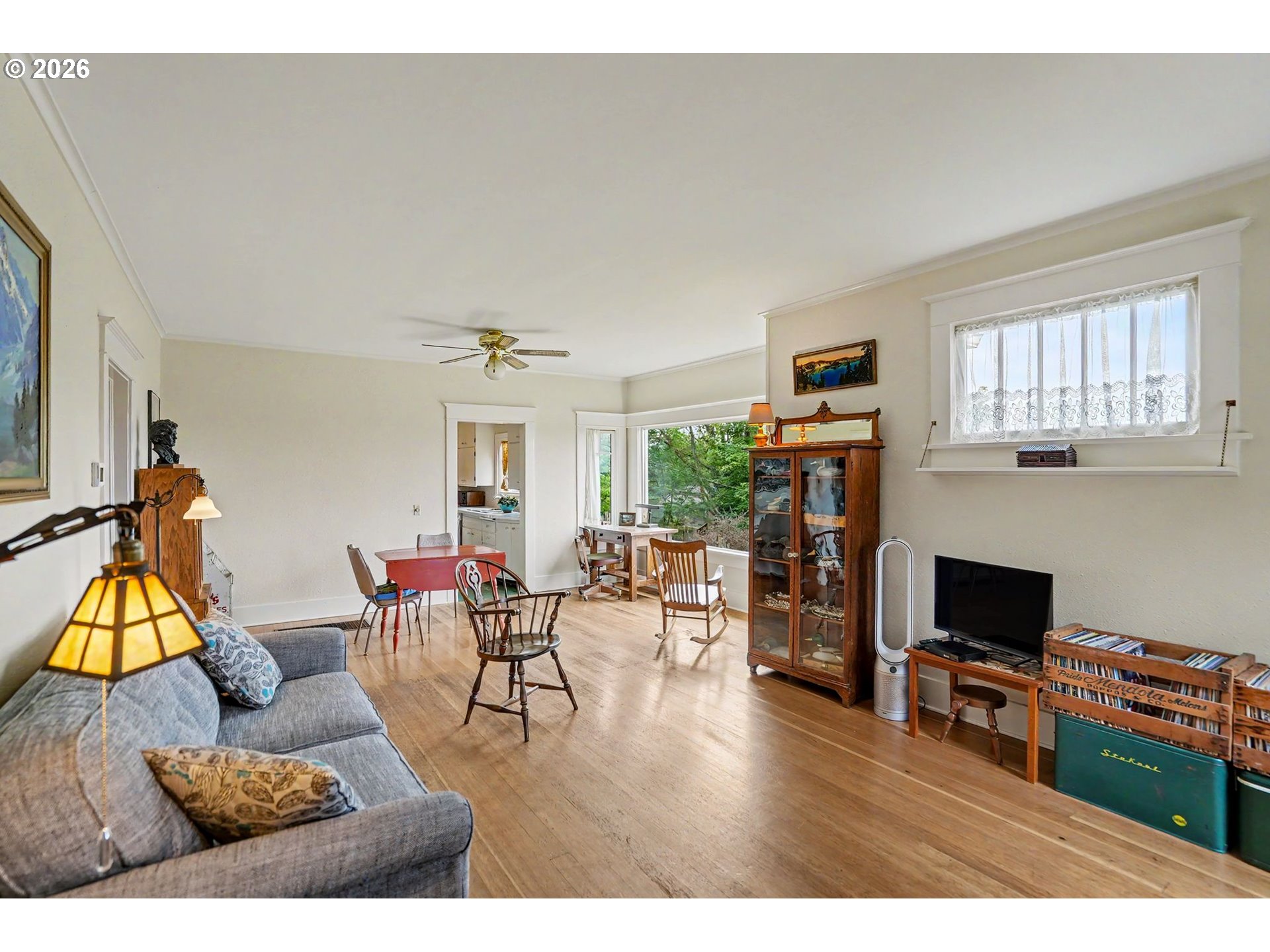 700 Oak St Property Photo 11