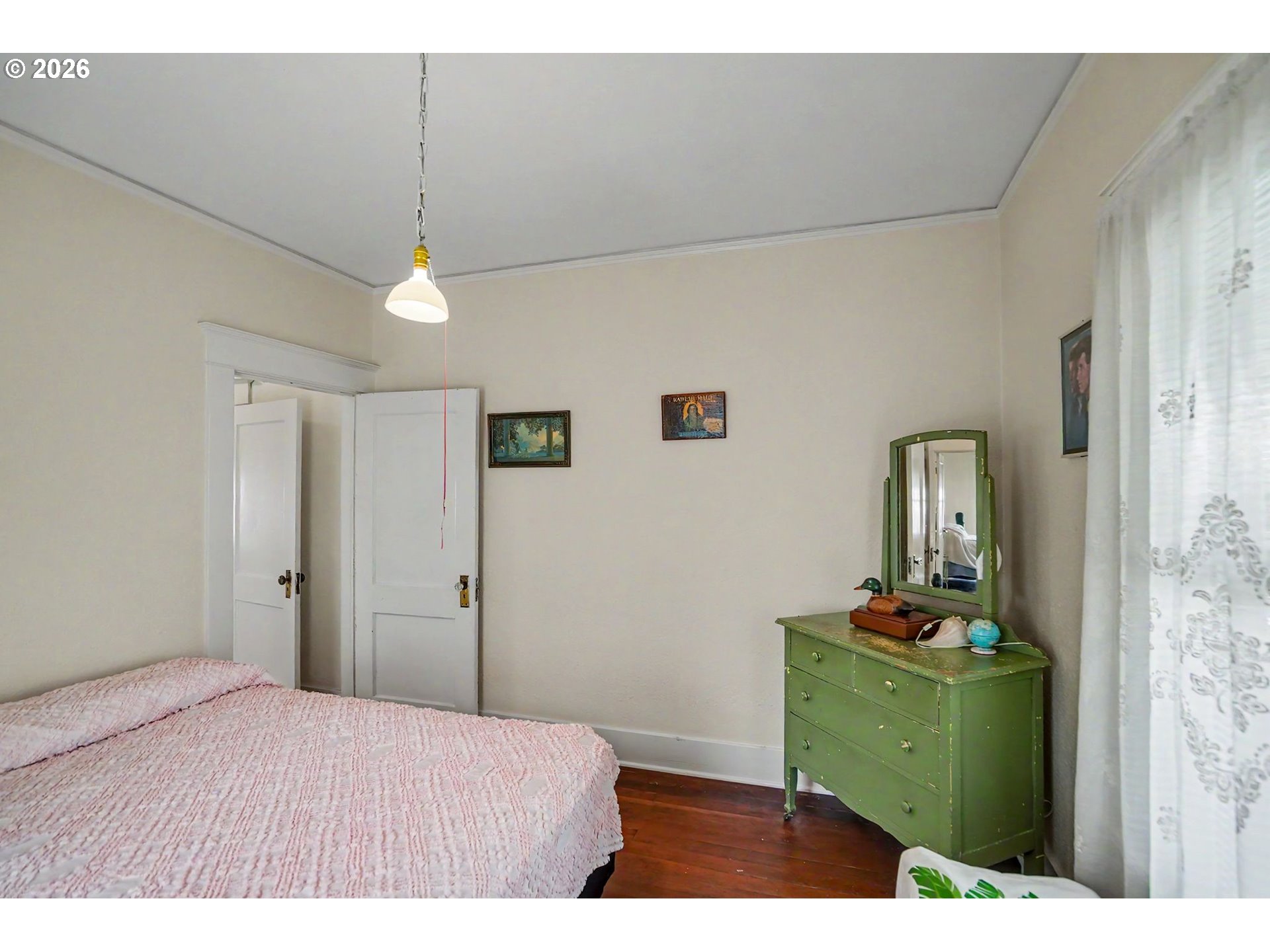 700 Oak St Property Photo 23