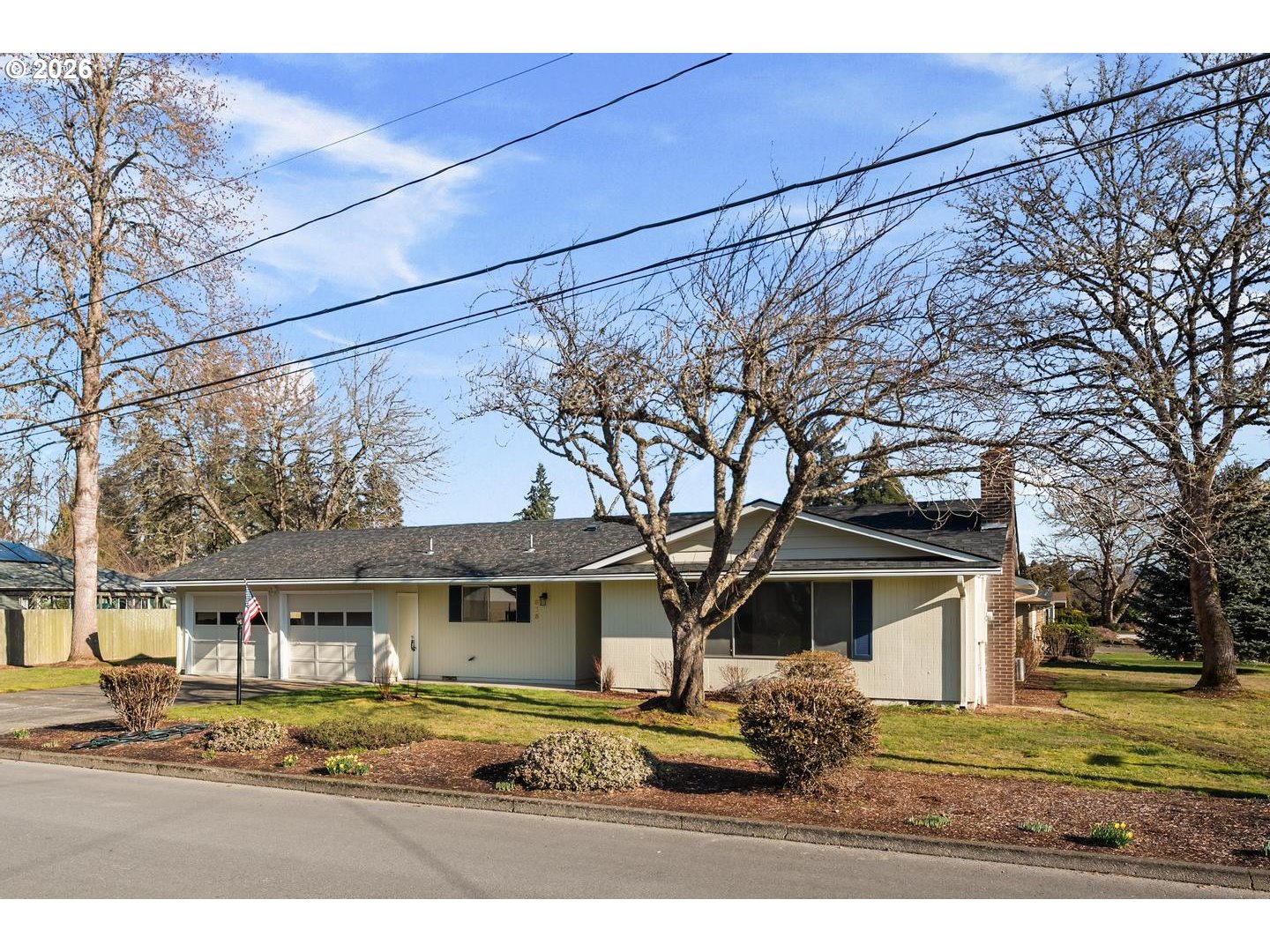 615 Sacre Ln N Property Photo 1