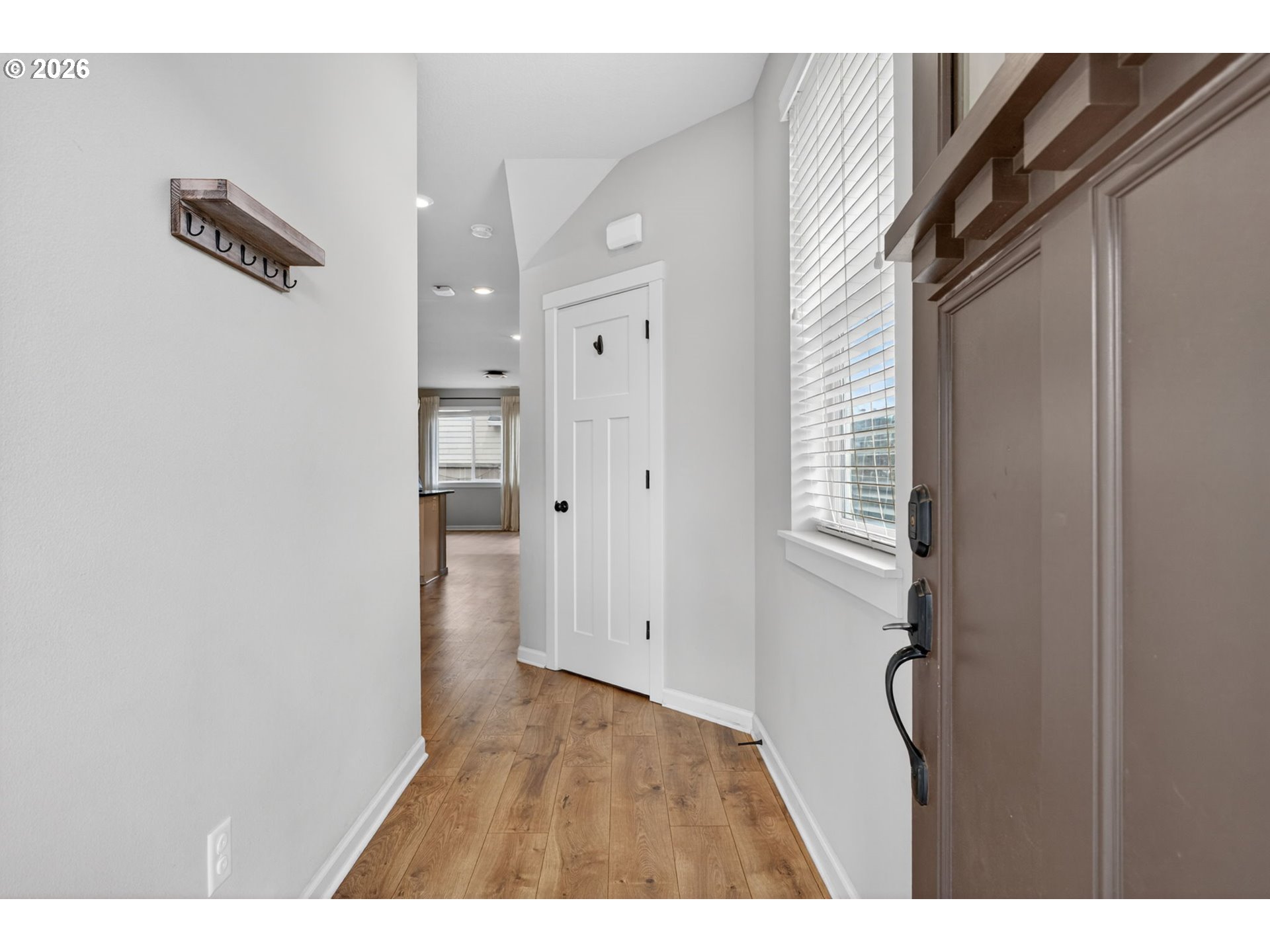 2081 Silverstone Dr Property Photo 4