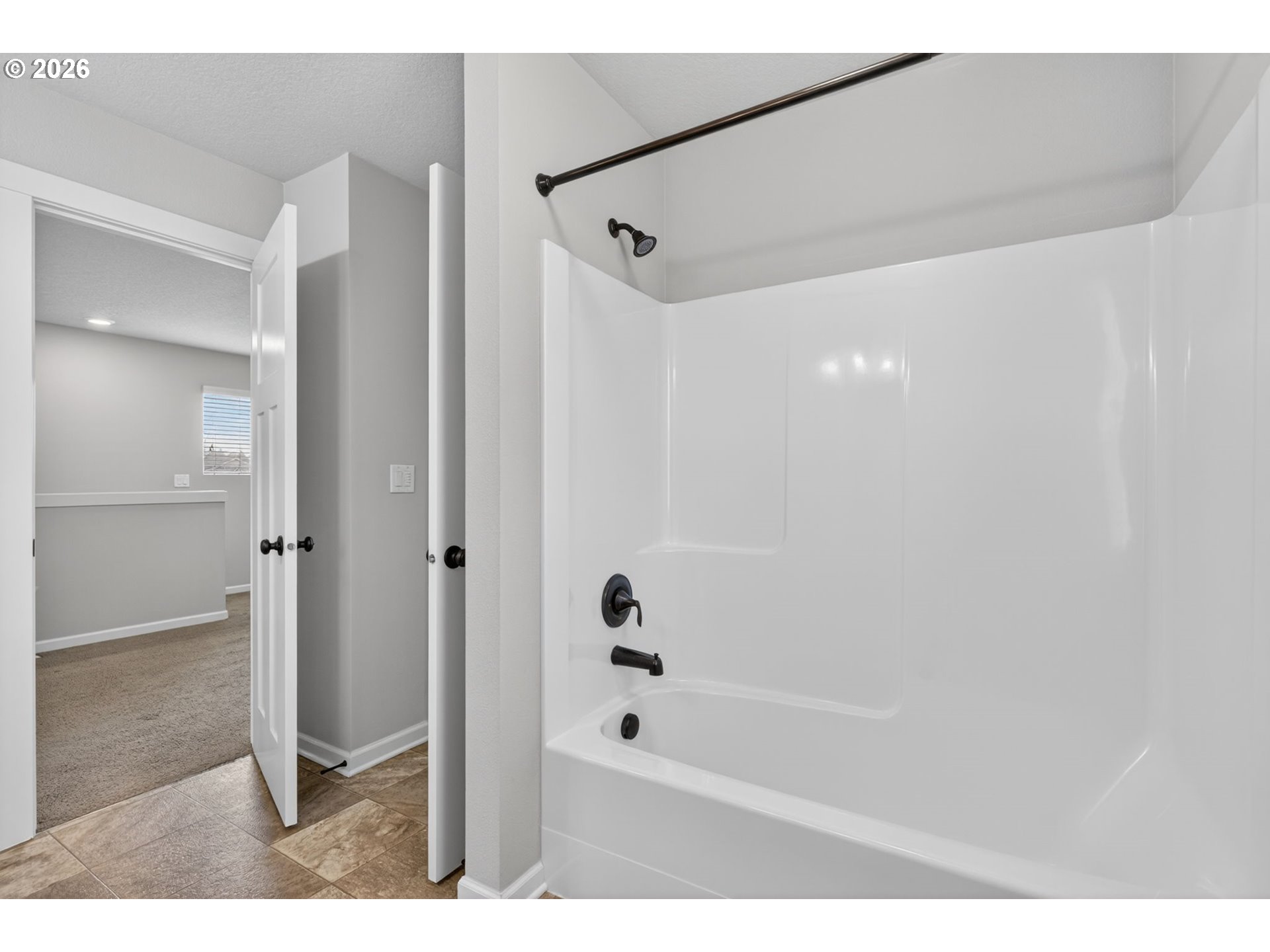 2081 Silverstone Dr Property Photo 38