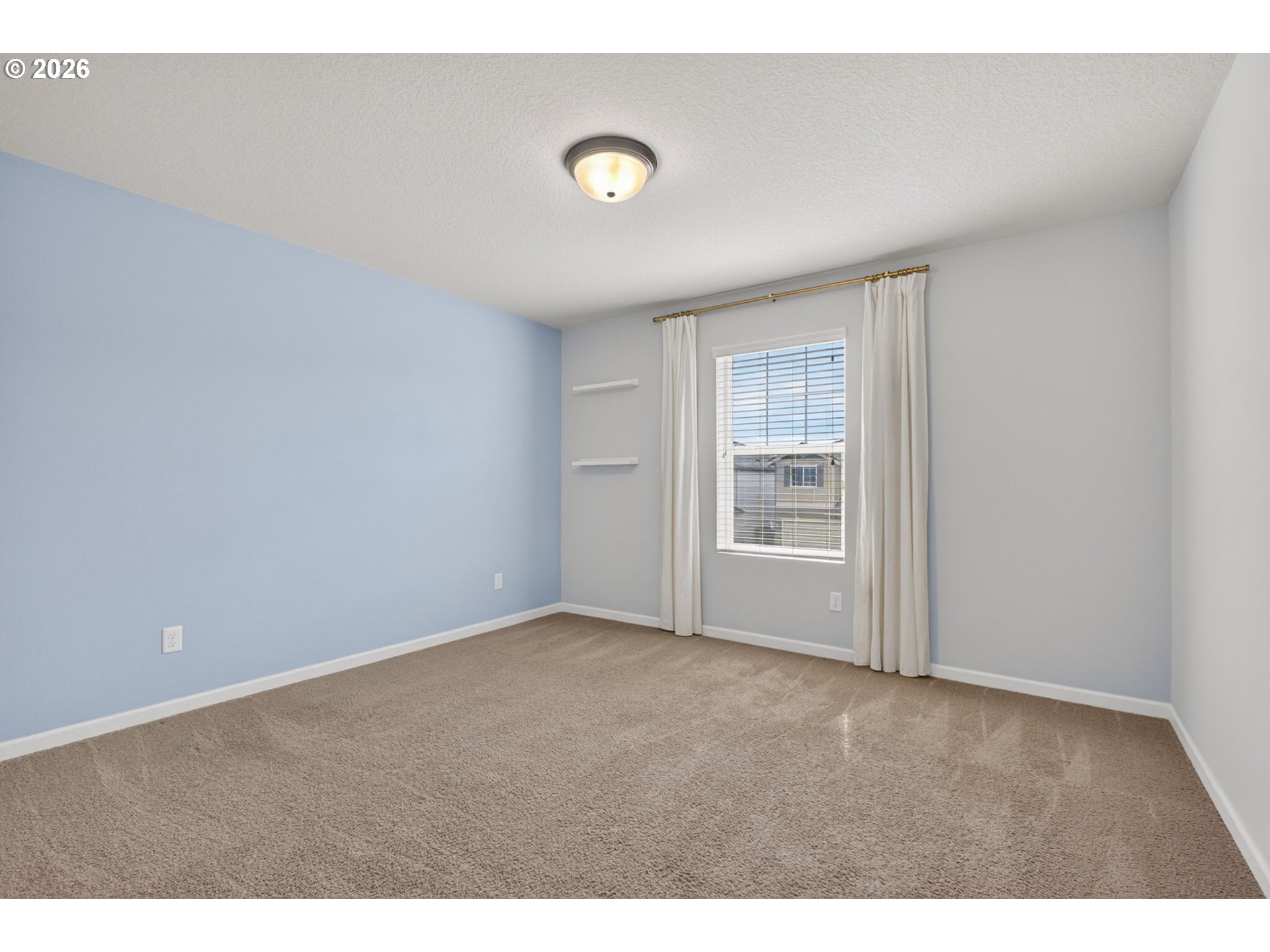 2081 Silverstone Dr Property Photo 39