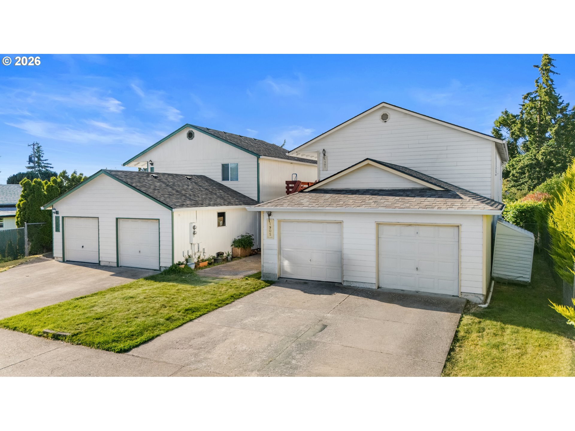 1905 17th St Property Photo 3