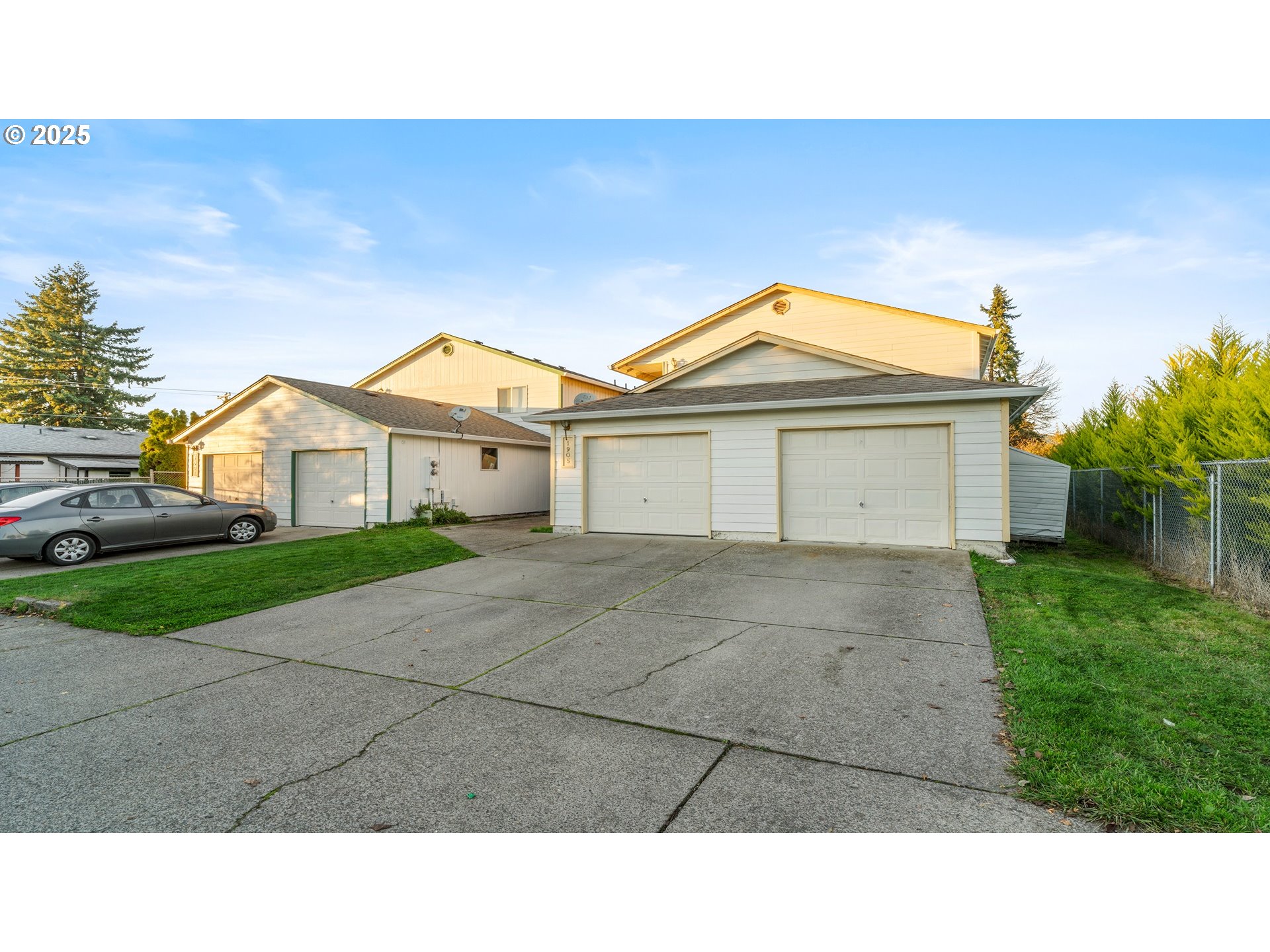 1905 17th St Property Photo 9