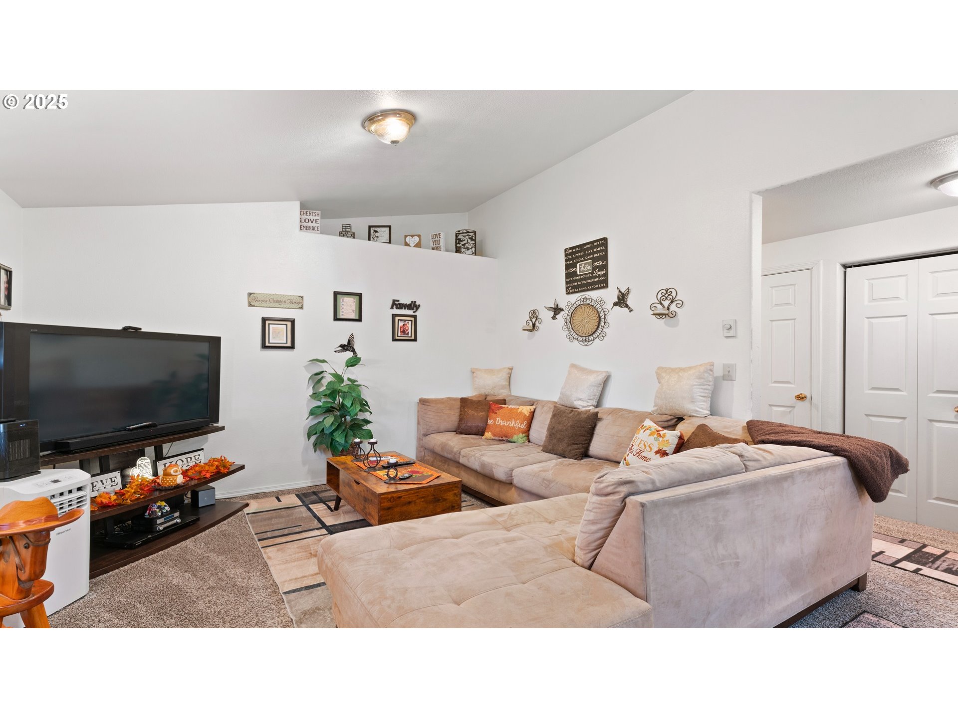1905 17th St Property Photo 10