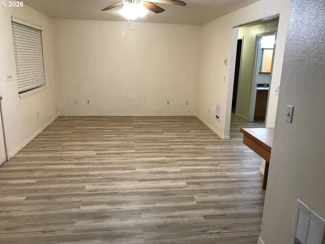 1905 17th St Property Photo 36