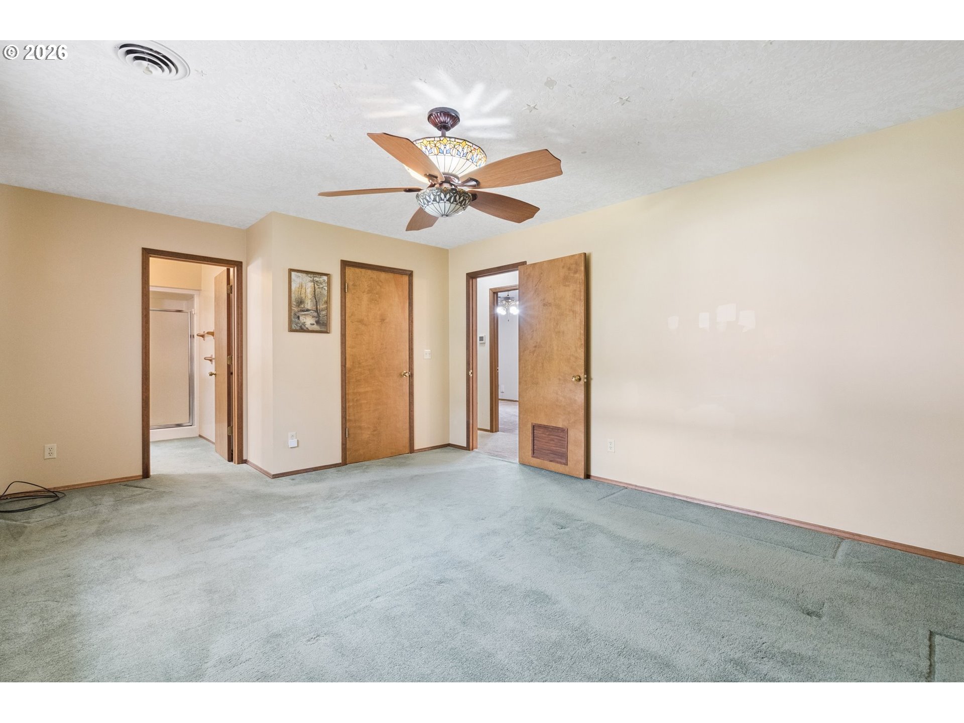101 7th St Property Photo 21