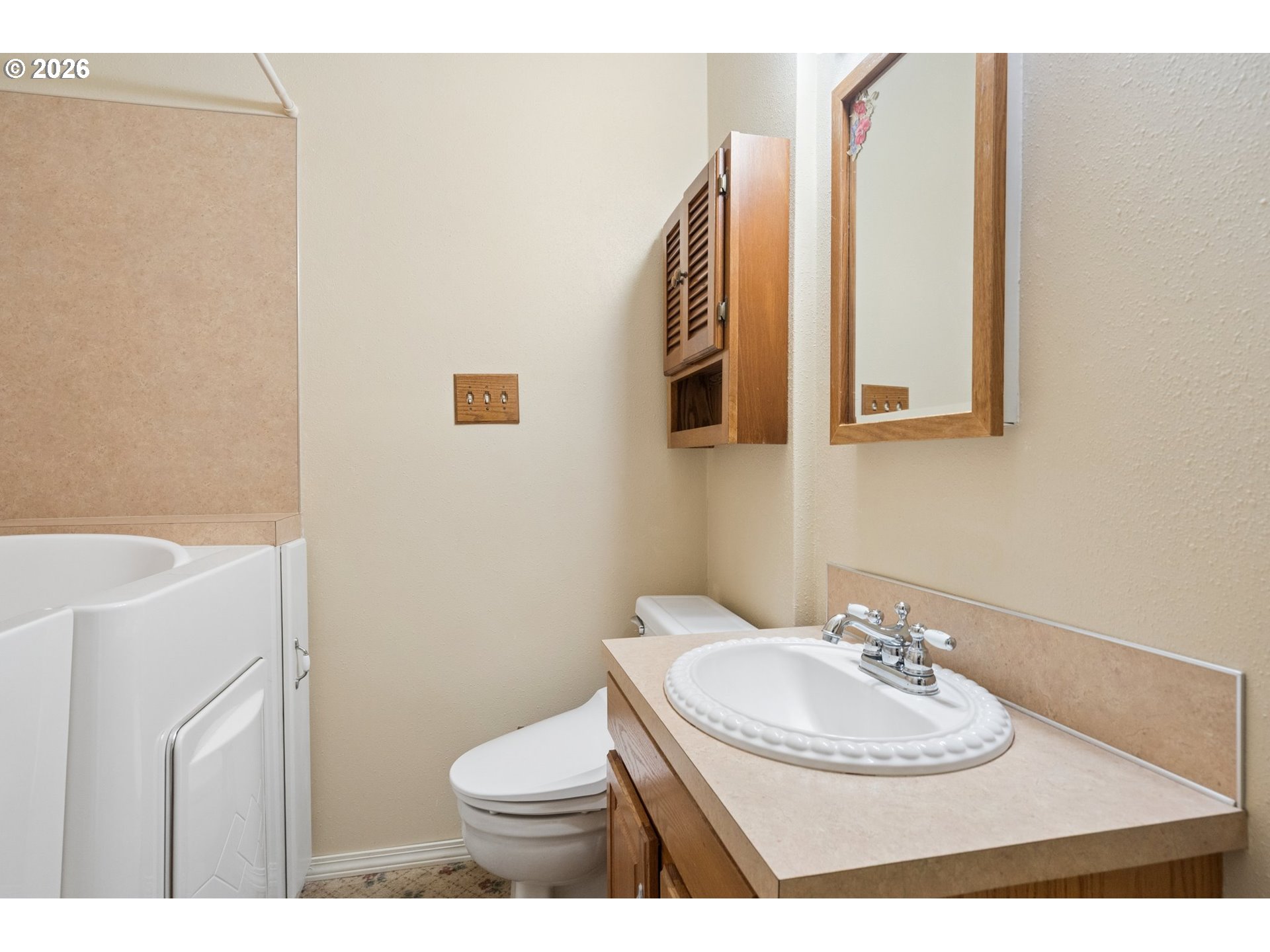 101 7th St Property Photo 28