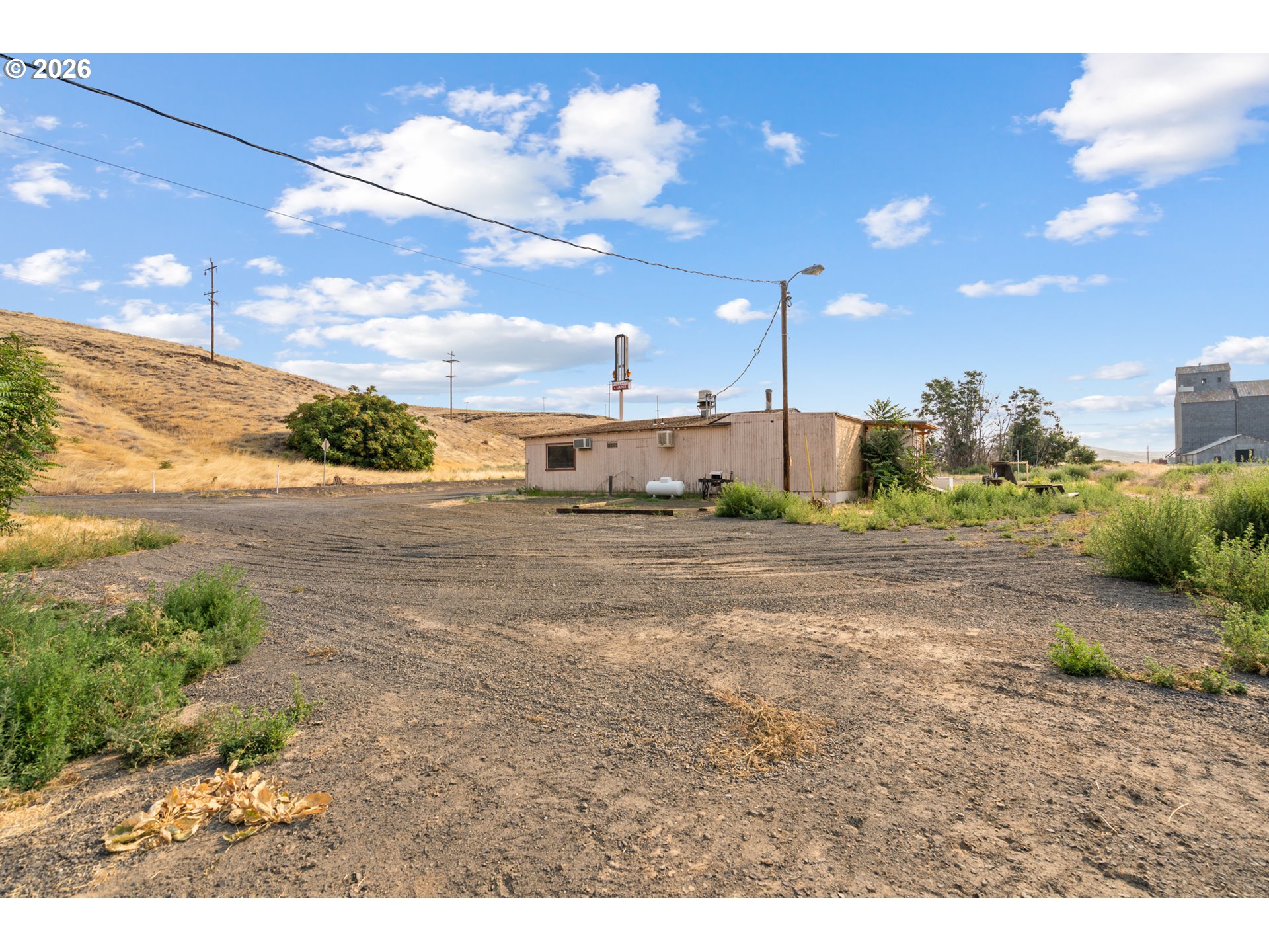 350 Highway 74 Property Photo 7