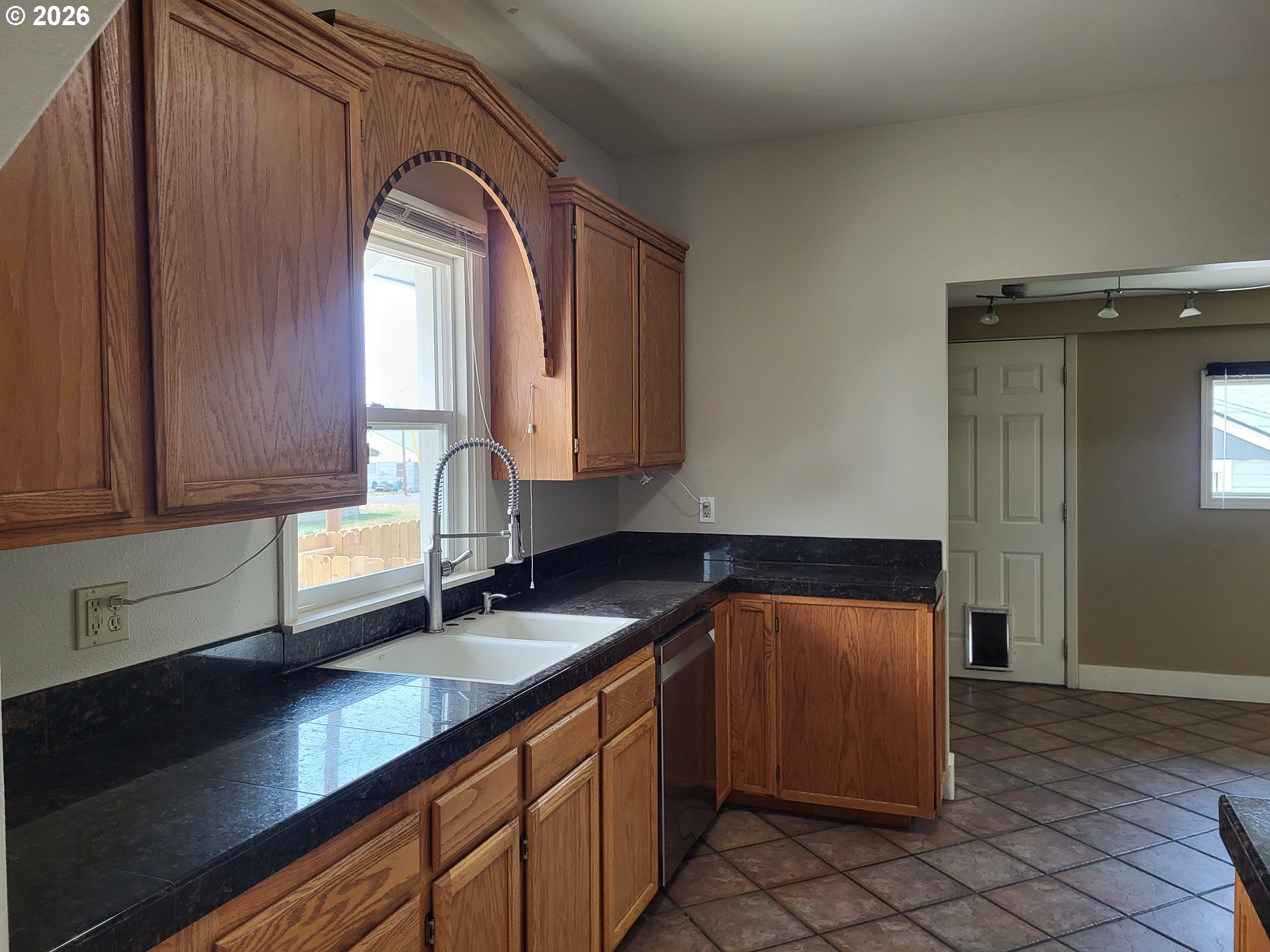 303 N Main Property Photo 9