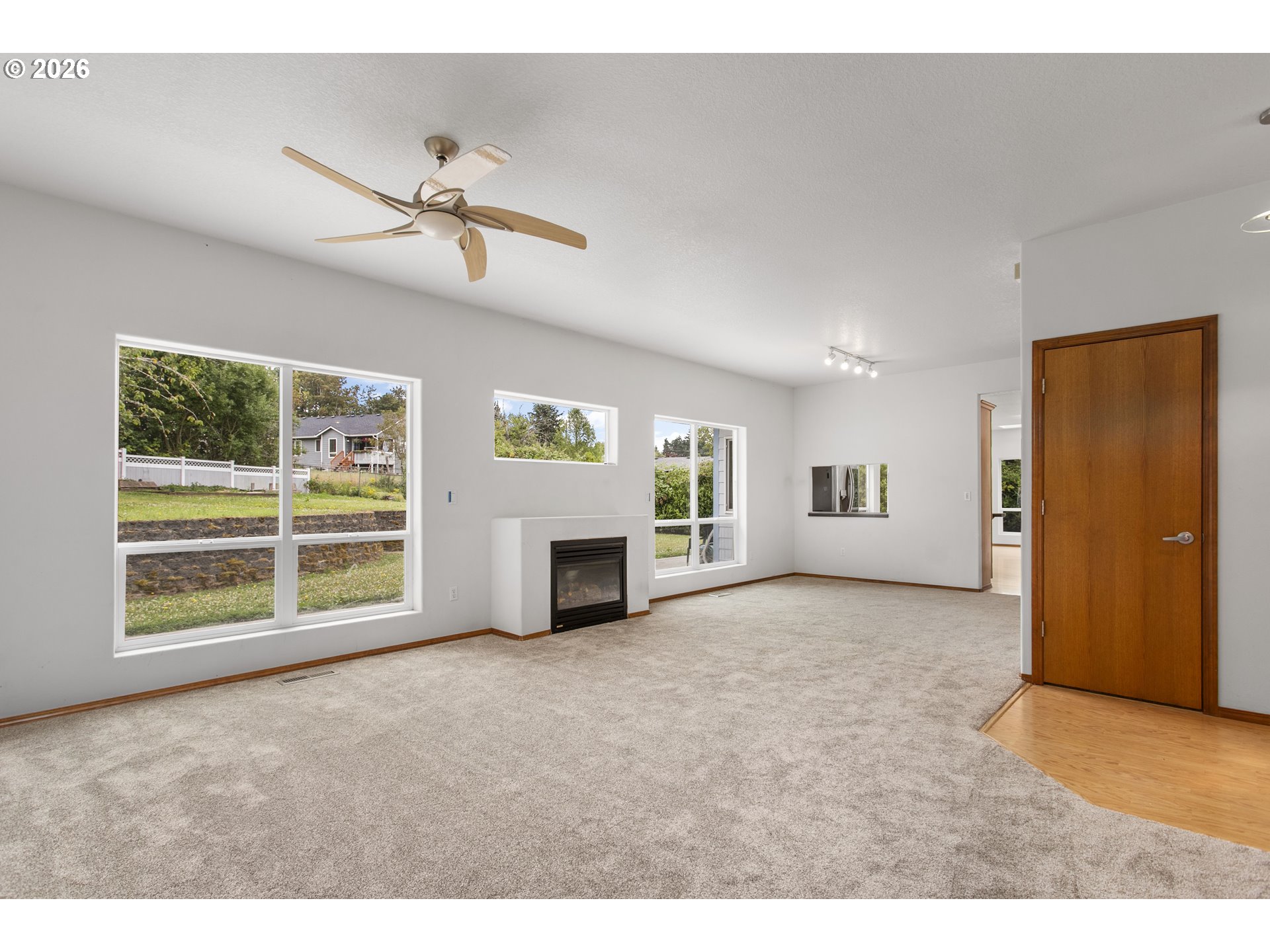 4040 Nw 18th Cir Property Photo 5