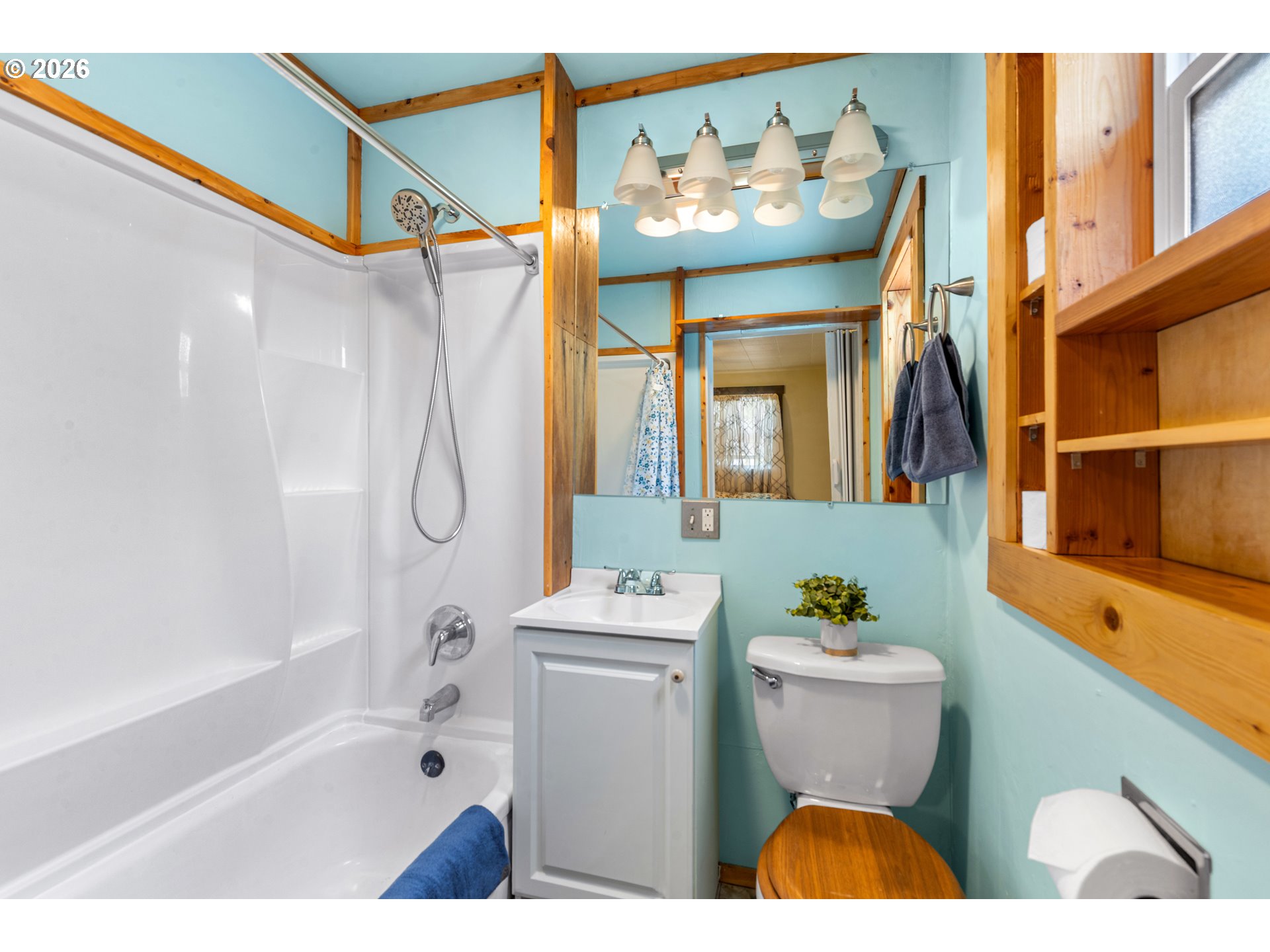 43683 Main St Property Photo 23