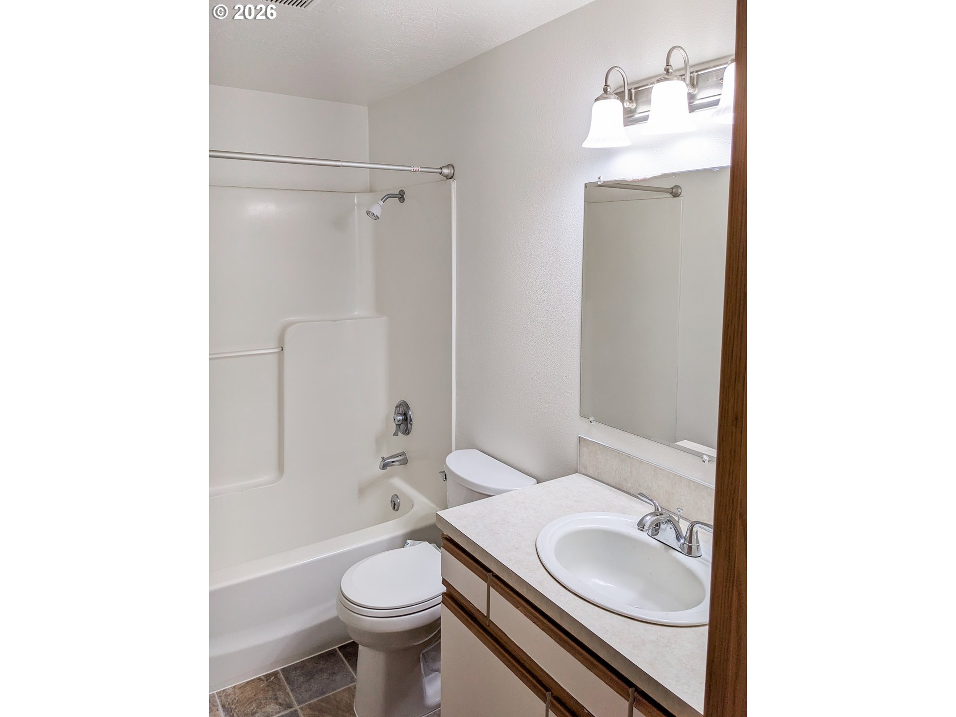 224 C St Property Photo 14