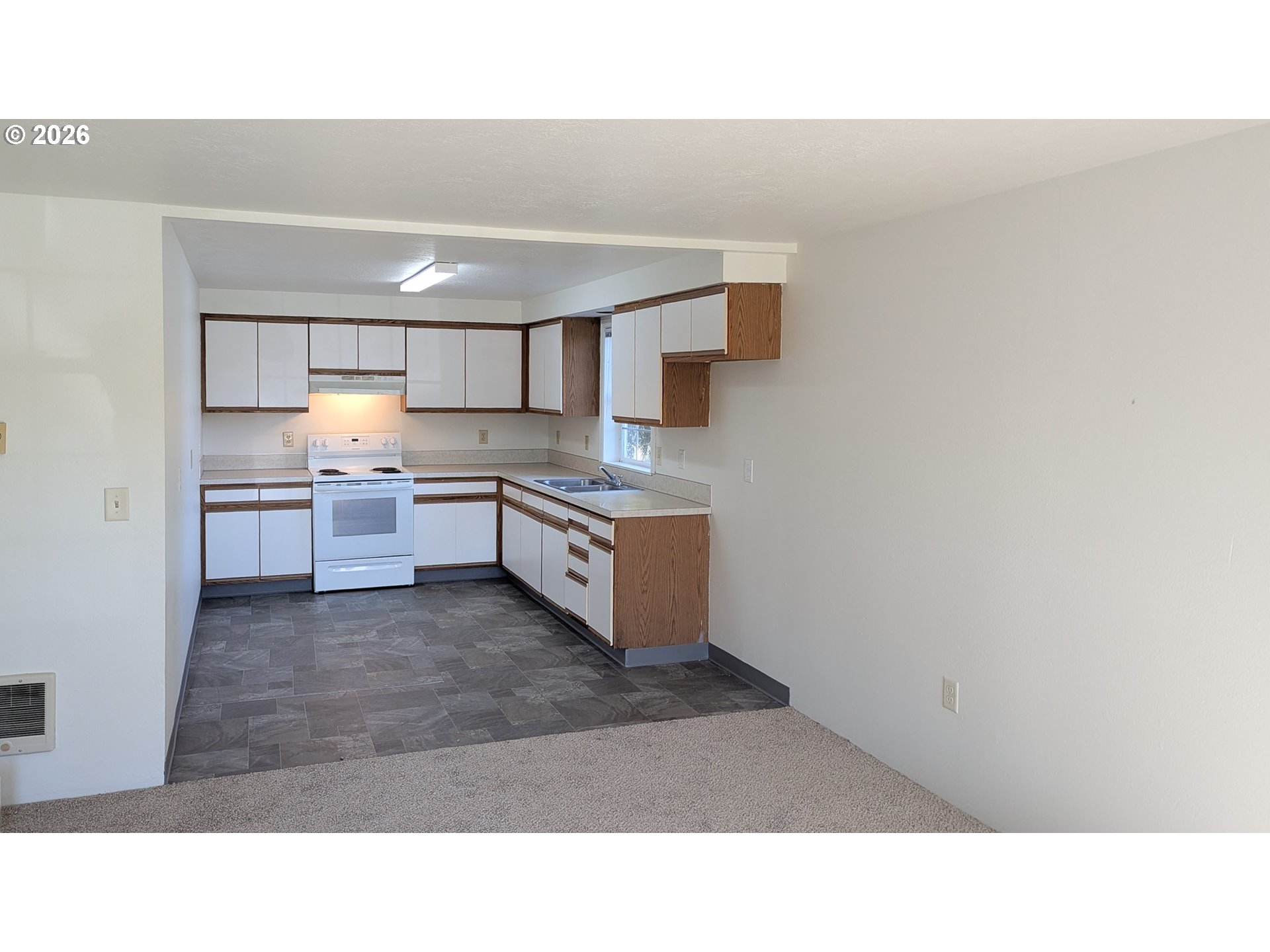 224 C St Property Photo 22