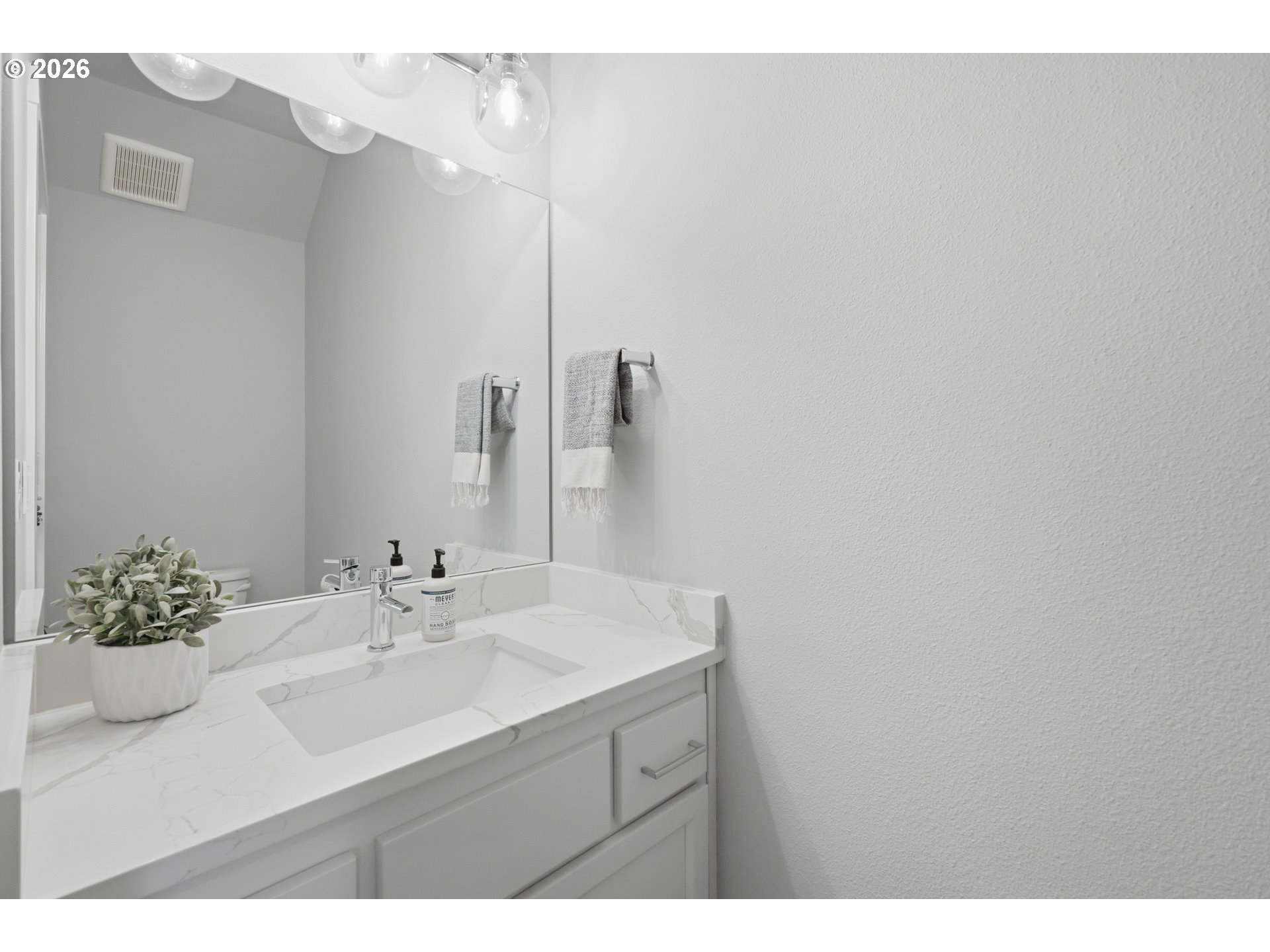 10813 Ne 119th Pl Property Photo 10