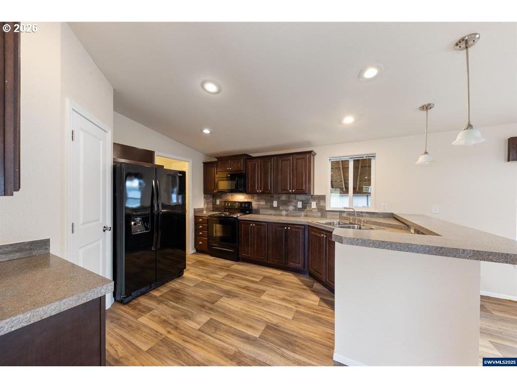 151 Edwards Rd Property Photo 6
